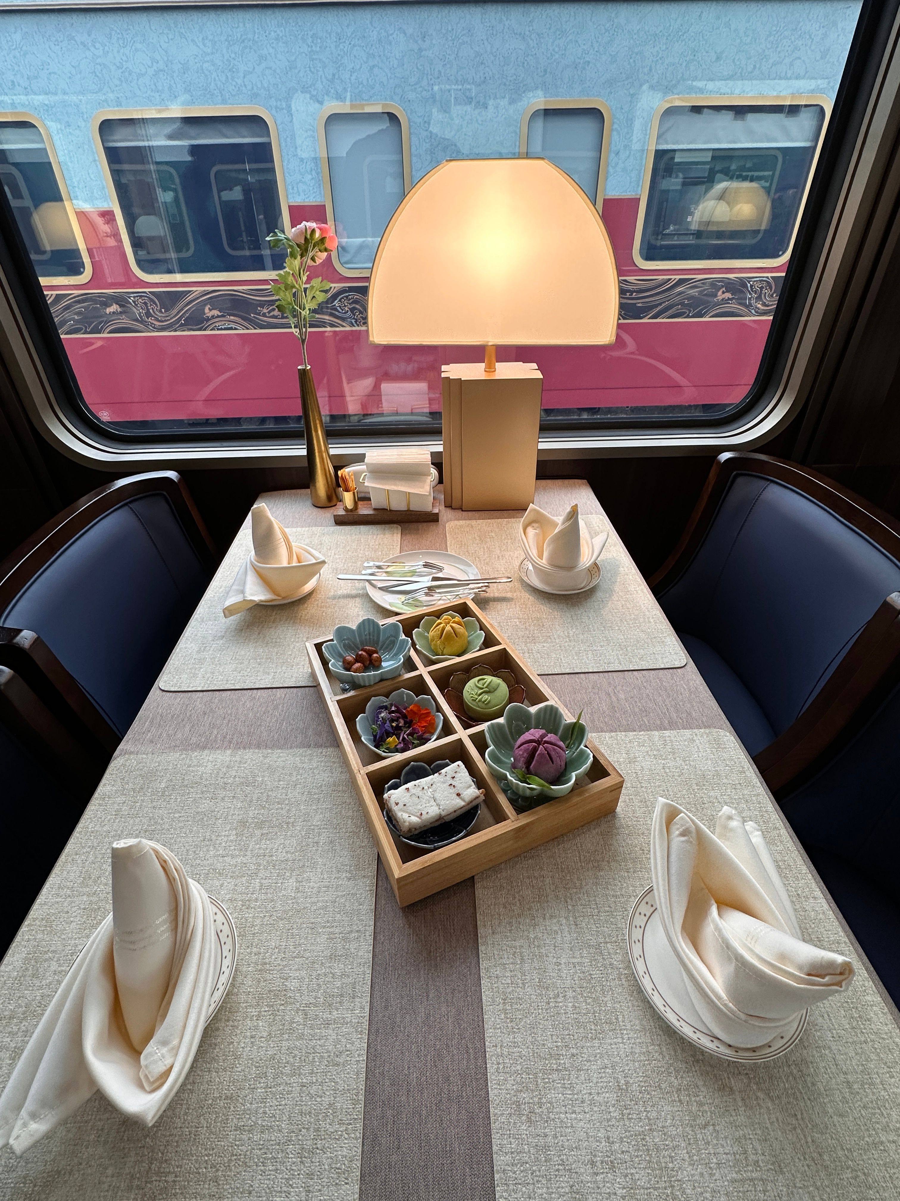 Introduction, Ticket Prices, and Reservation Guide for Chengdu Panda Train