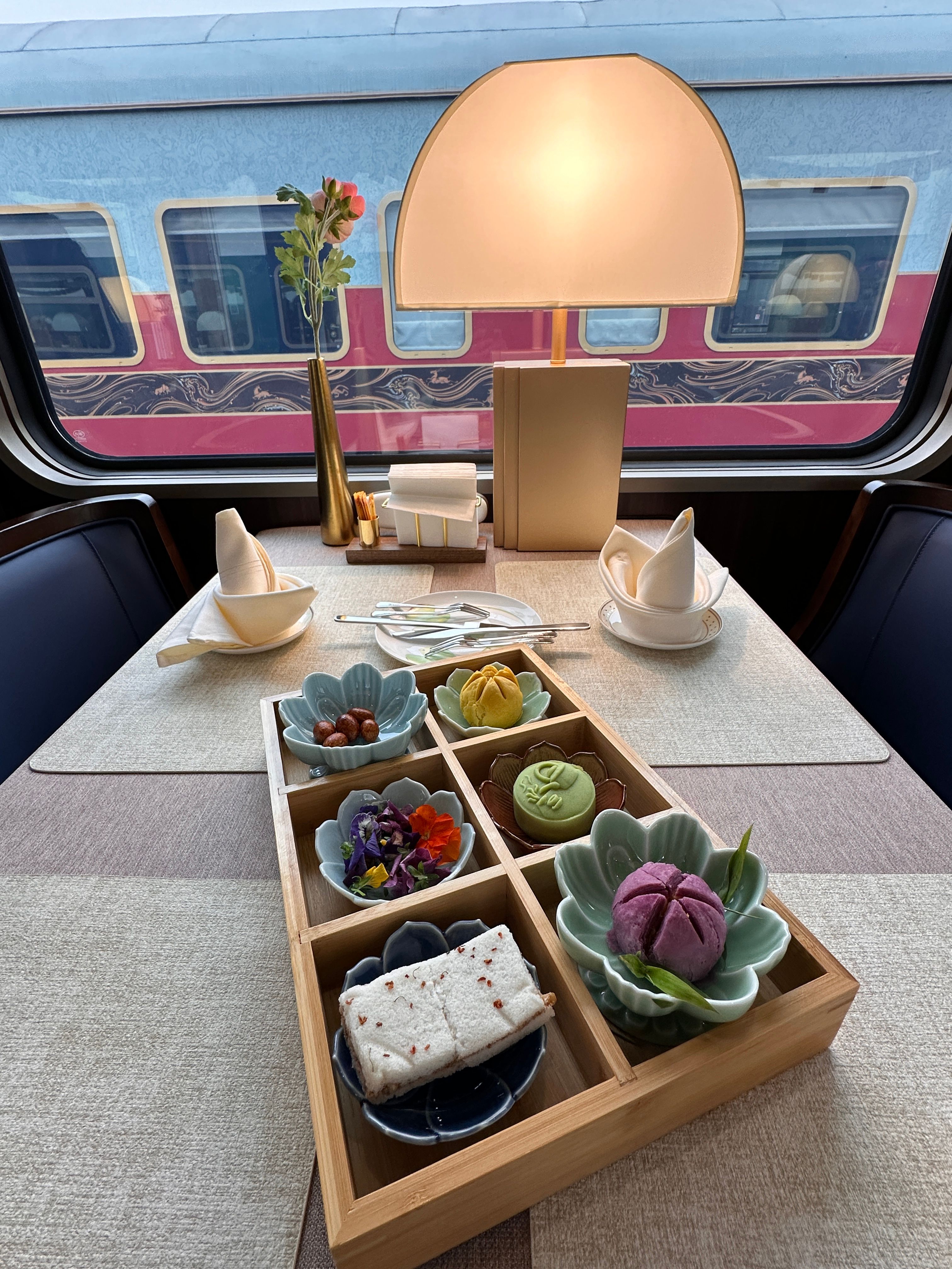 成都號旅游列車票價_路線_價格表_怎么買票