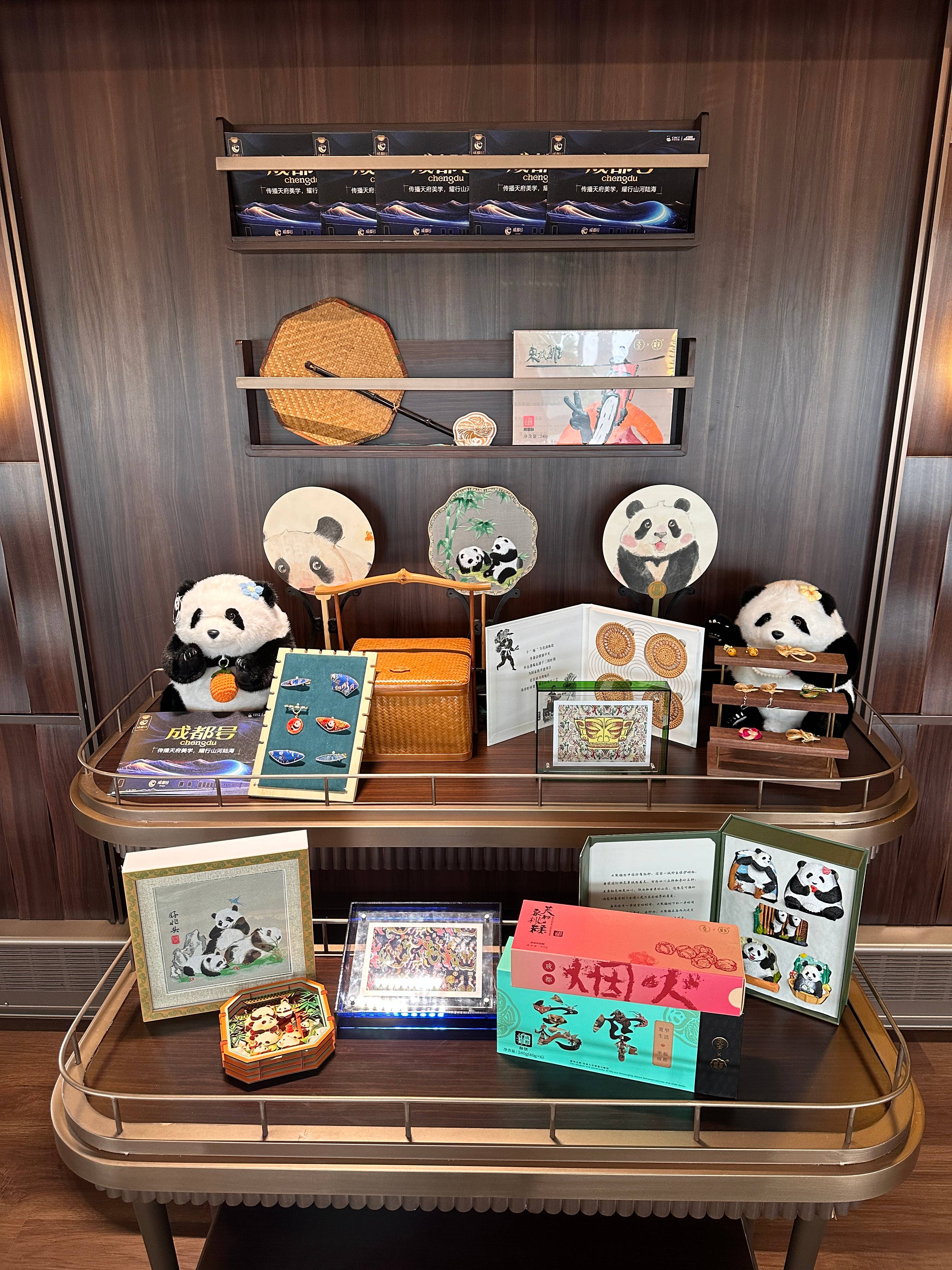 Introduction, Ticket Prices, and Reservation Guide for Chengdu Panda Train