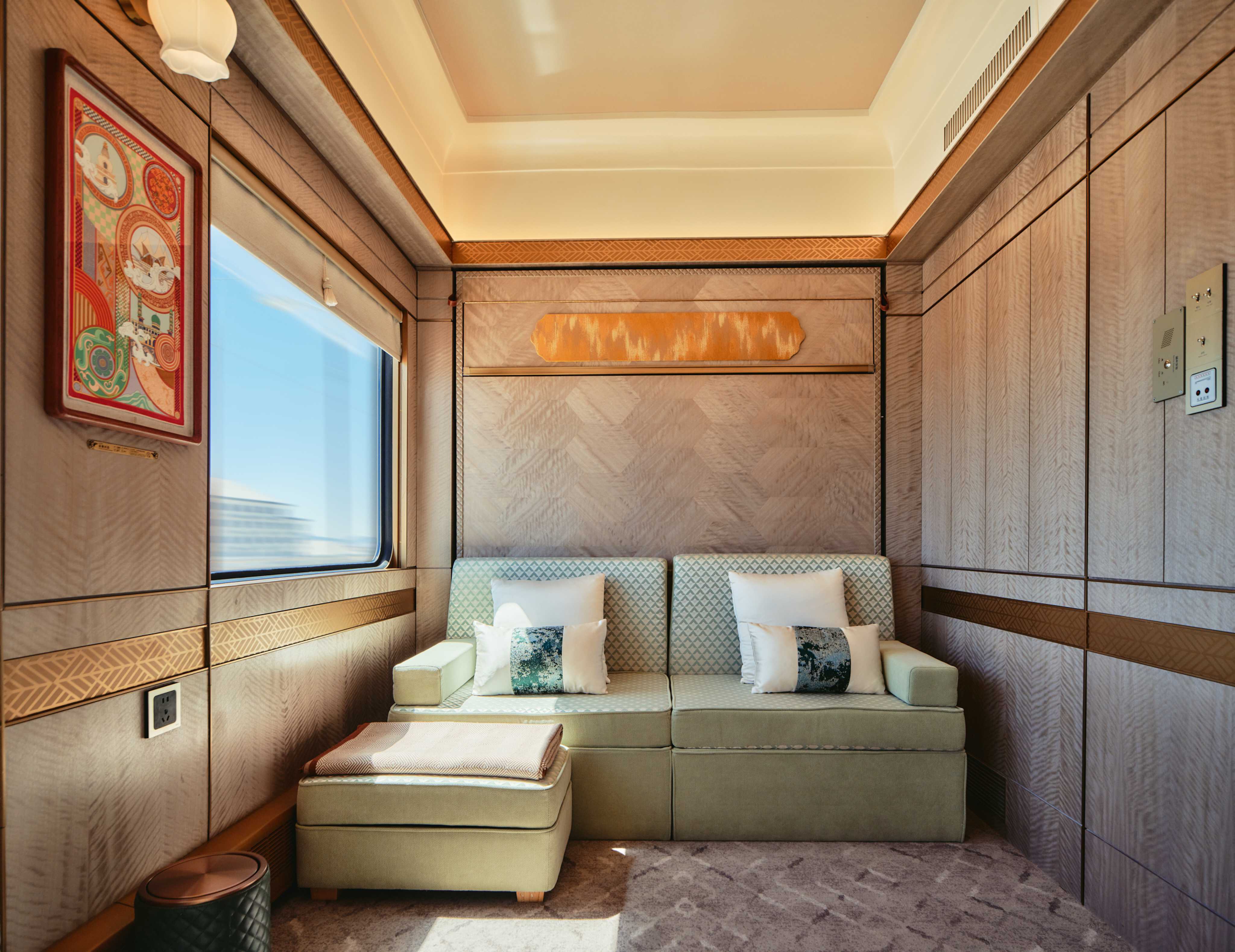 Silk Road Dream Train customer service booking hotline