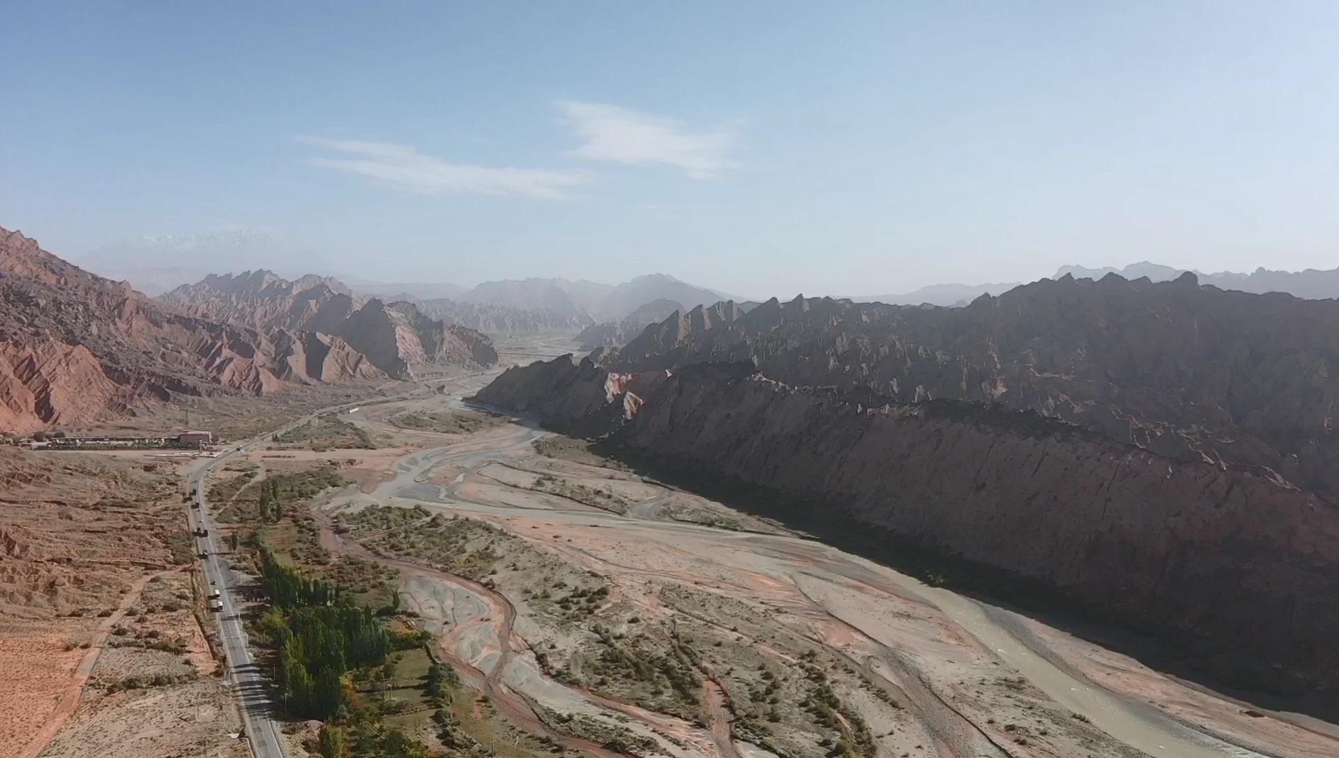 六月份伊犁跟團旅游價格_六月份伊犁跟團旅游價格多少