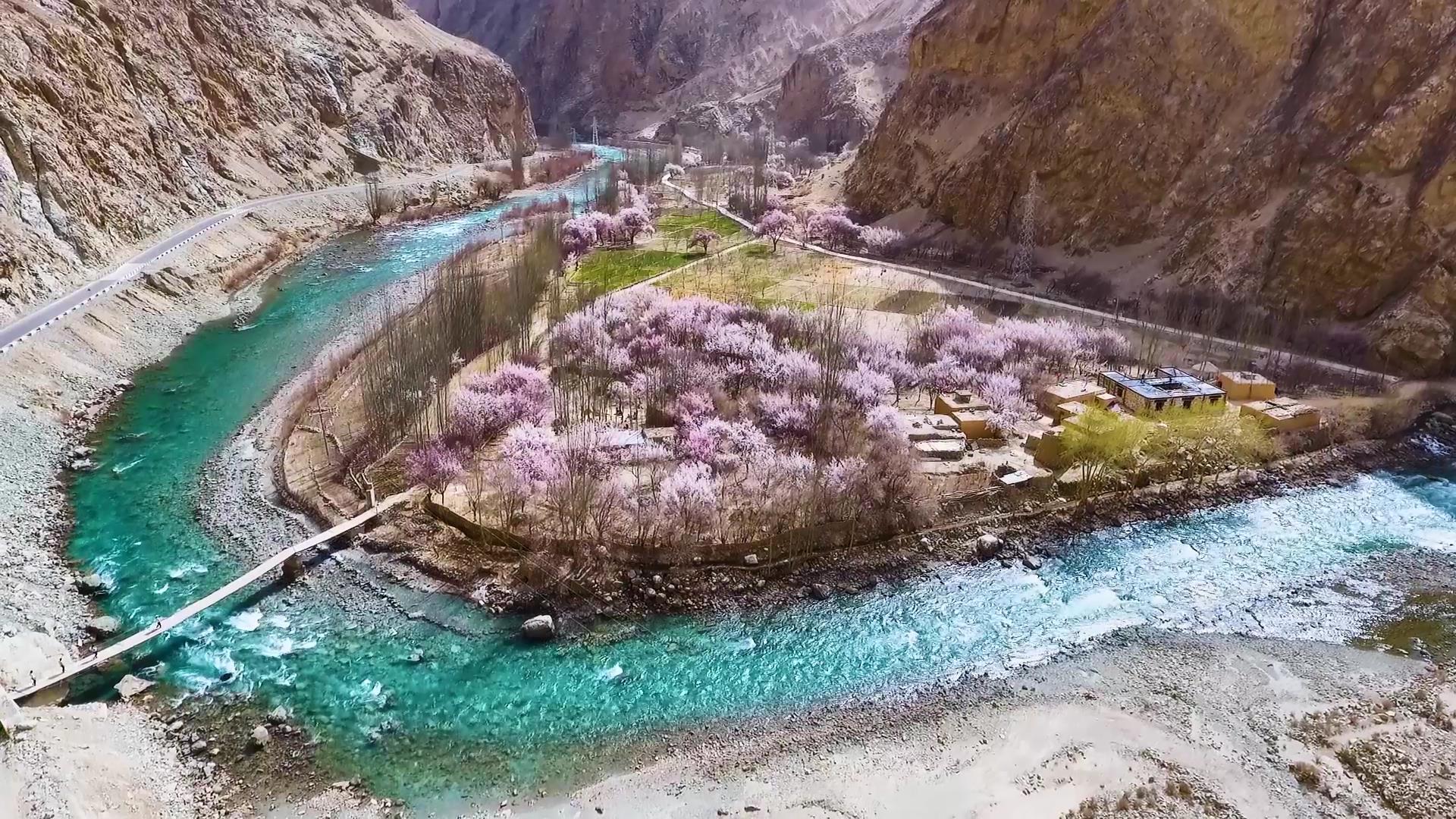 六月份賽里木湖旅游團費用_賽里木湖旅行