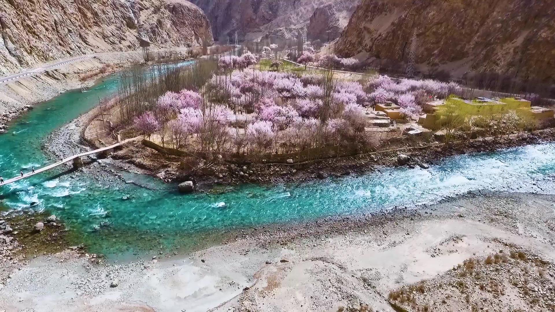 賽里木湖8月底旅游報價_賽里木湖旅游價格