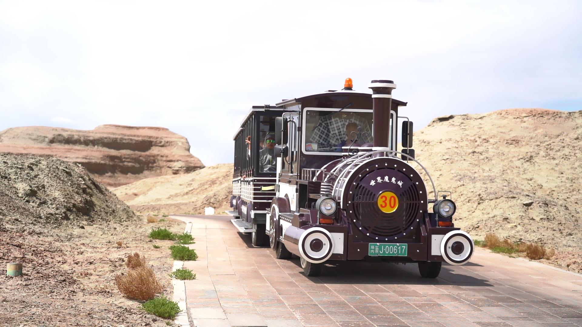 賽里木湖跟團旅行多少錢_賽里木湖旅游團