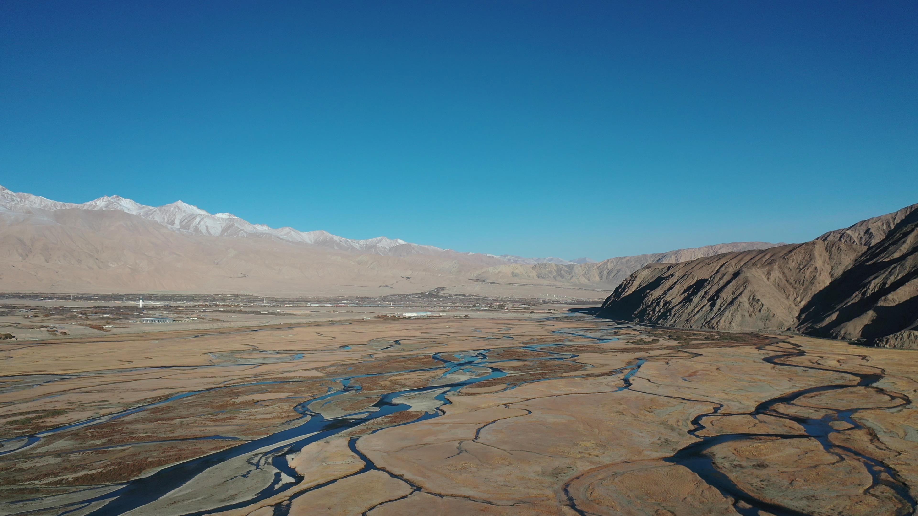 十月新疆跟團旅游_十月 新疆旅游