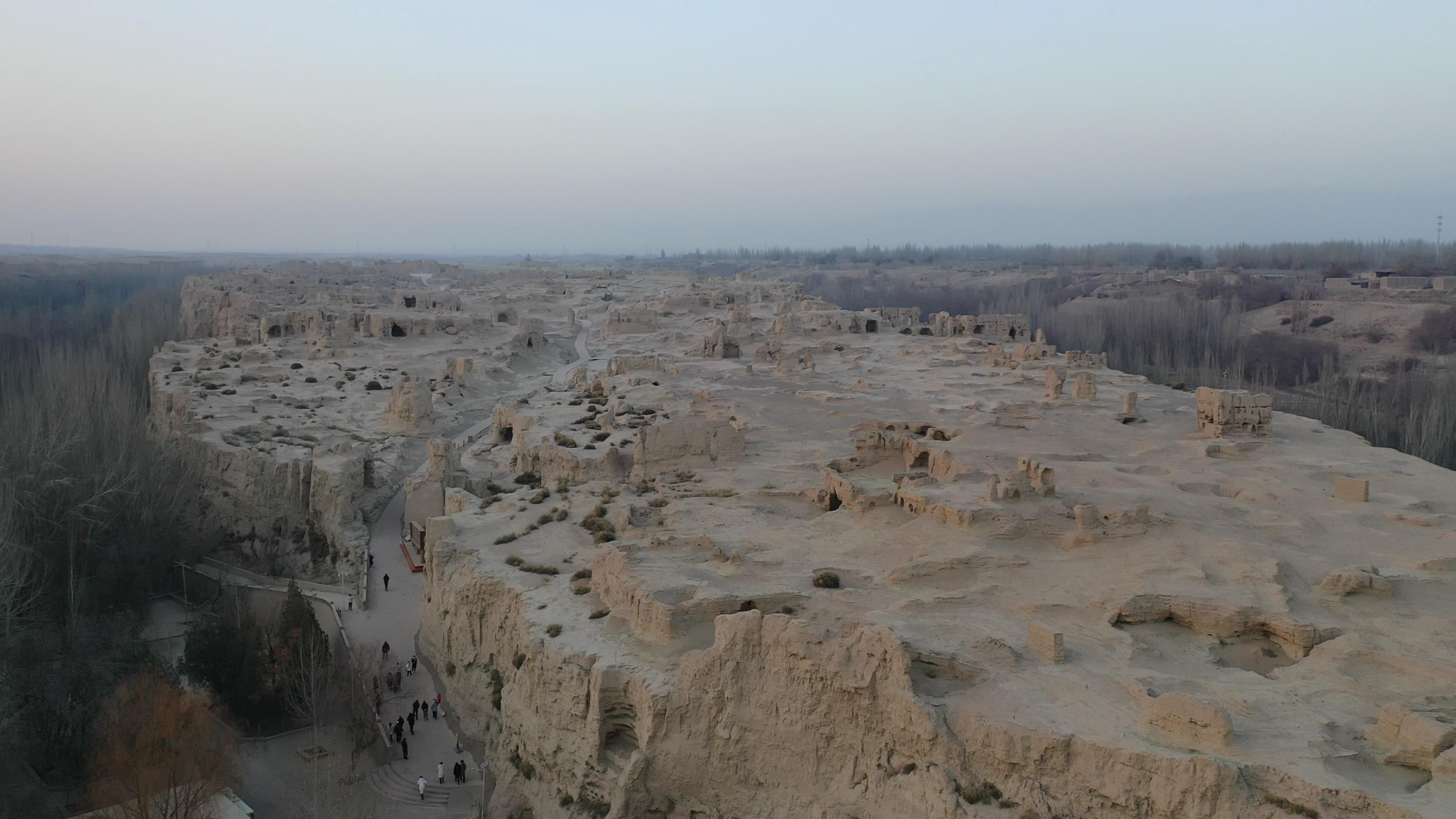 六月新疆北疆組團旅游價格