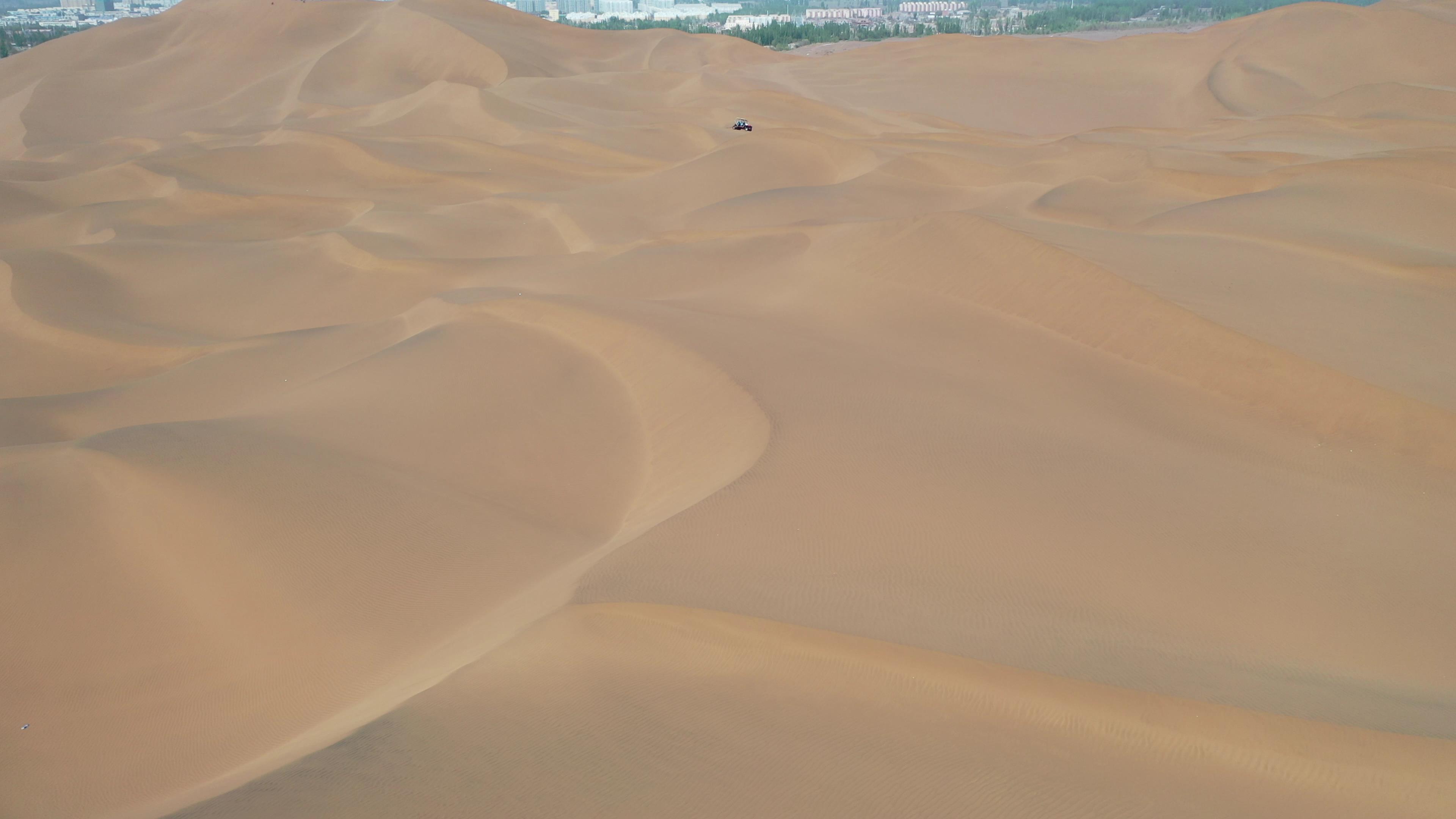 十月赴新疆北疆旅游費用_新疆北部旅游十天的價格