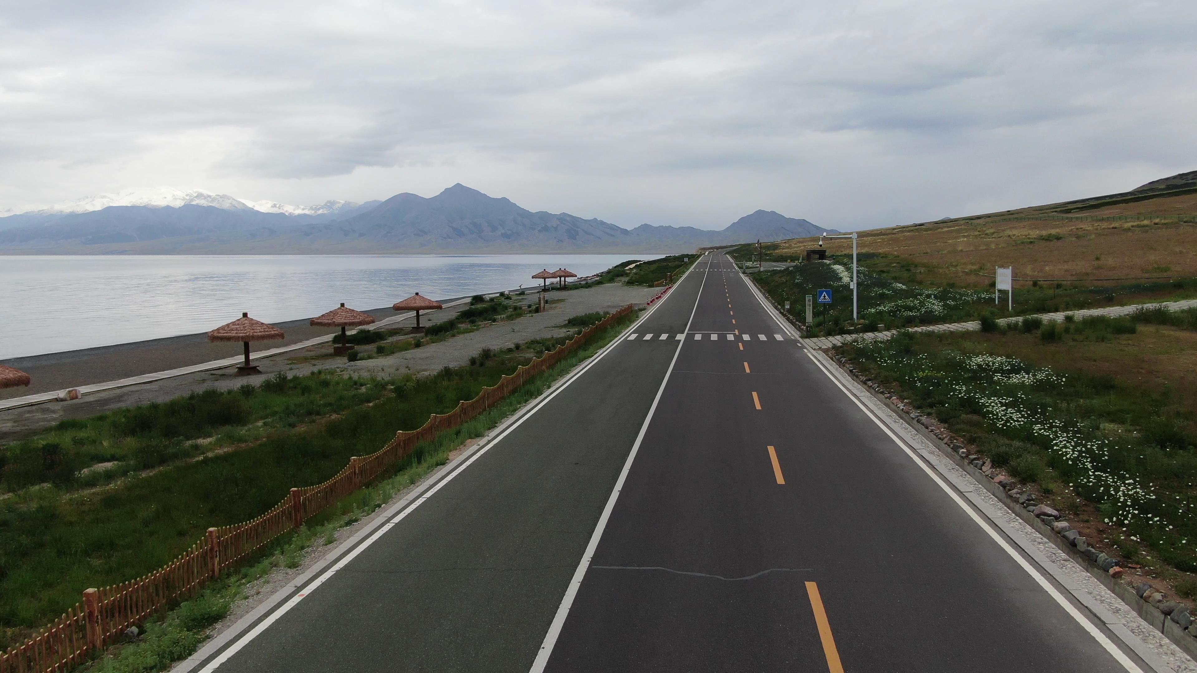 去賽里木湖旅游的旅行社報價_賽里木湖旅游團