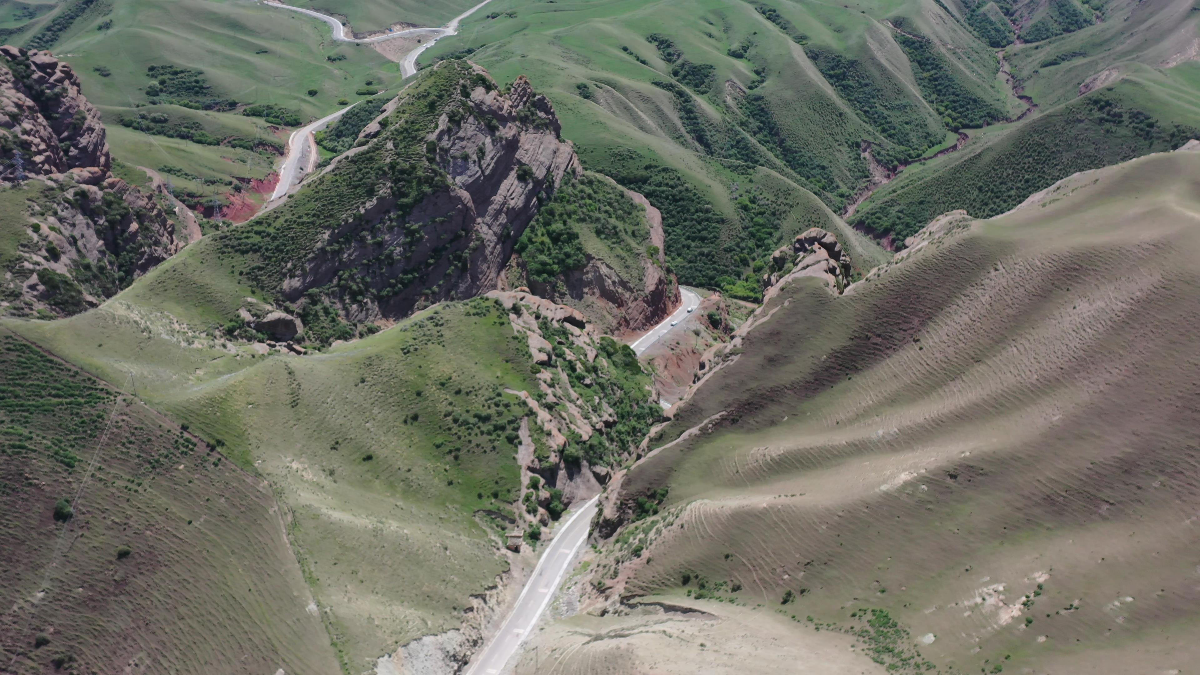 跟團旅游到那拉提多少錢_跟團旅游到那拉提多少錢一個月