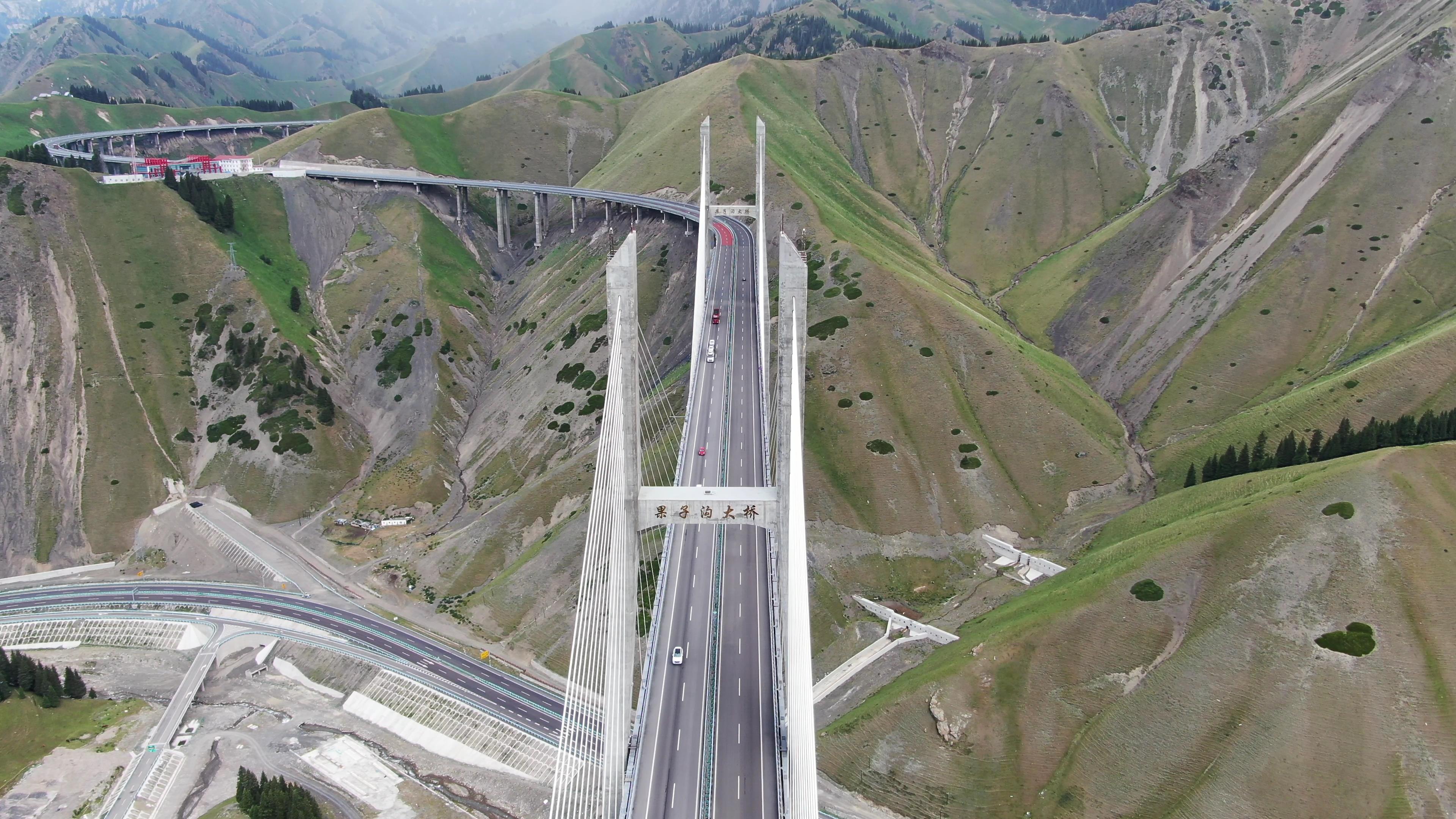 南疆旅游在青旅報名多少錢_疆內旅游團報名