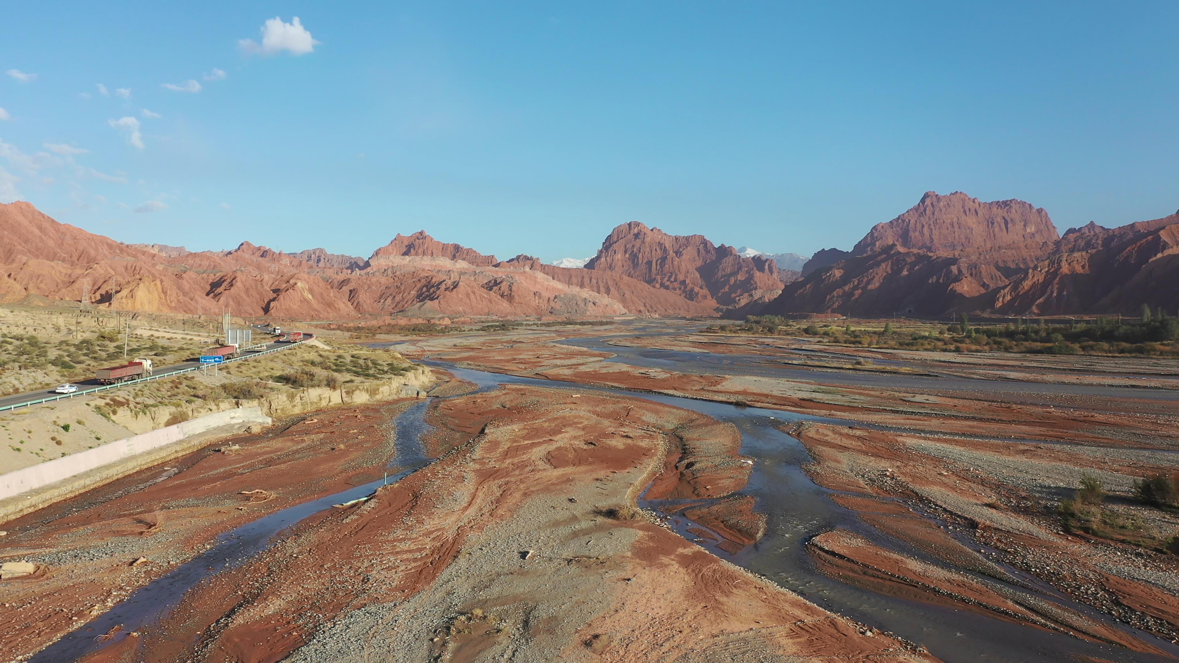 二月去伊犁旅游多少錢_二月去伊犁旅游多少錢一天