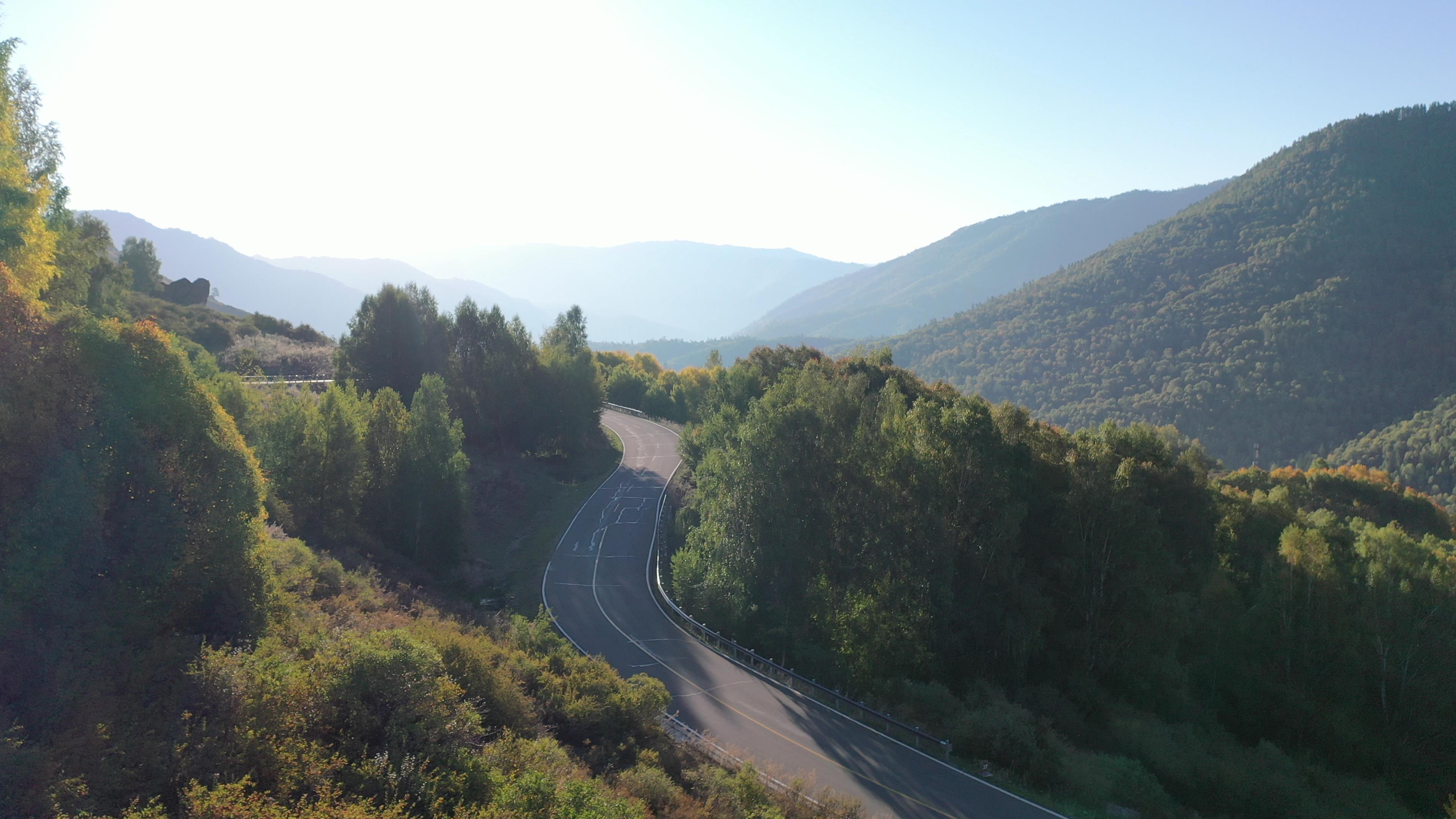 新疆北疆十月底旅游費用_新疆北部旅游十天的價格