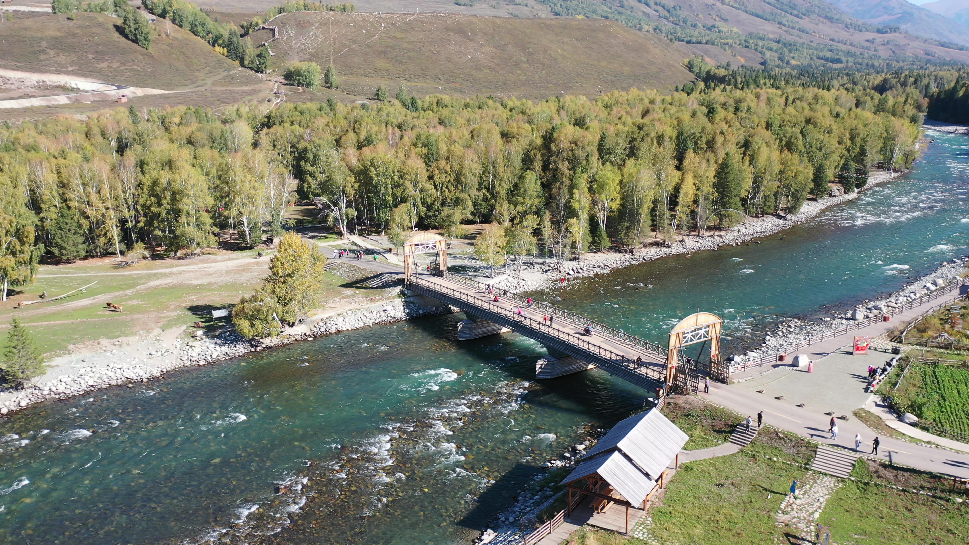 賽里木湖跟團旅行社報價_賽里木湖旅游團