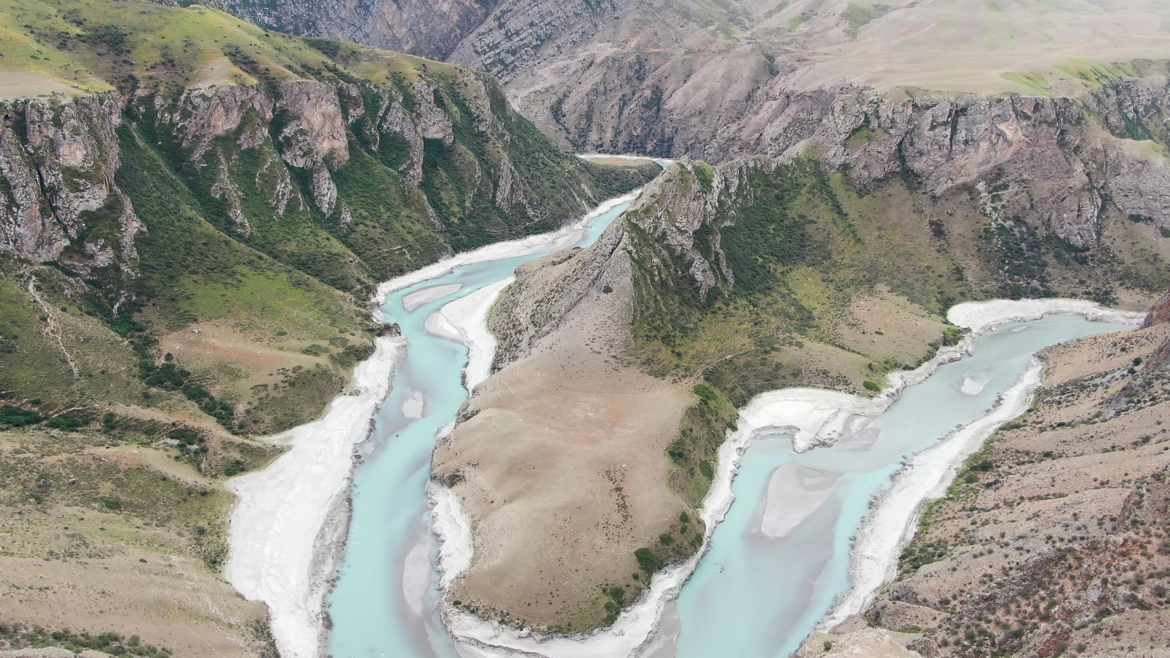 伊犁一周旅游團報價_伊犁一周旅游團報價多少