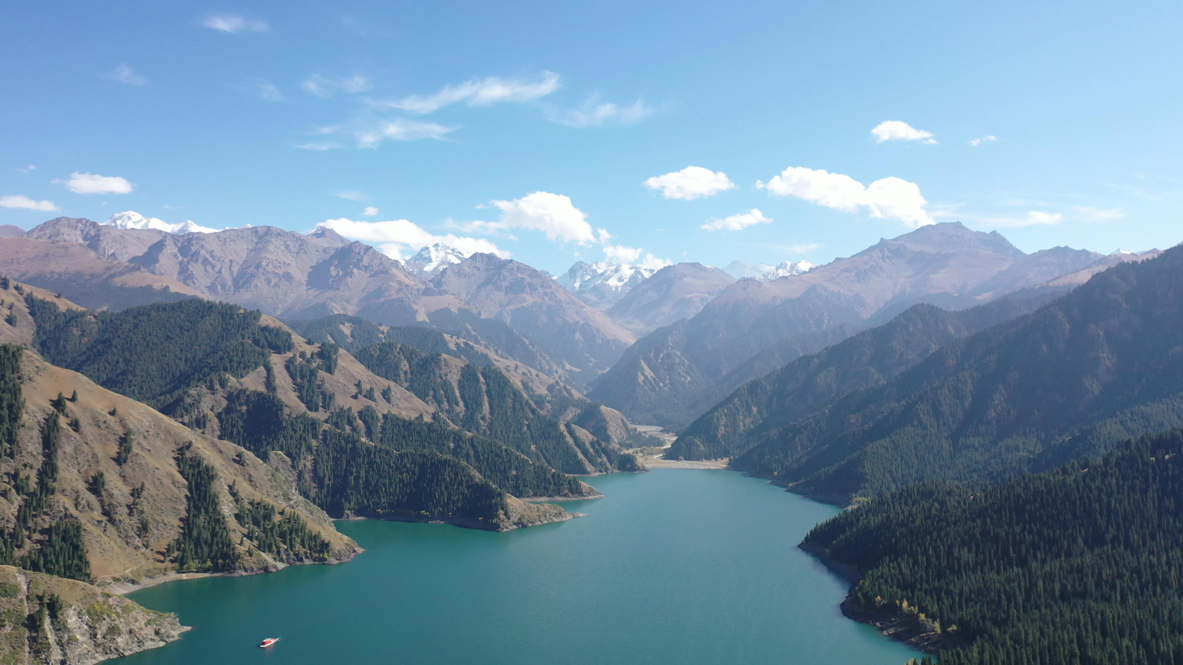 賽里木湖旅游團游報價_賽里木湖旅游價格