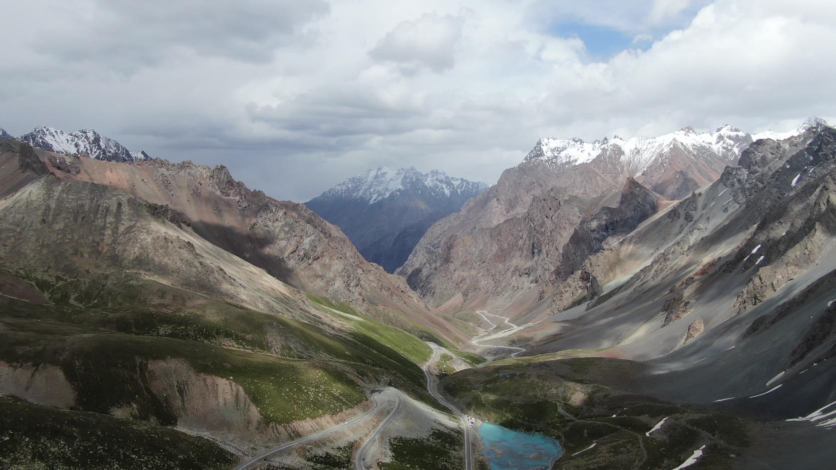 伊犁報團旅游攻略_伊犁當地旅游報團