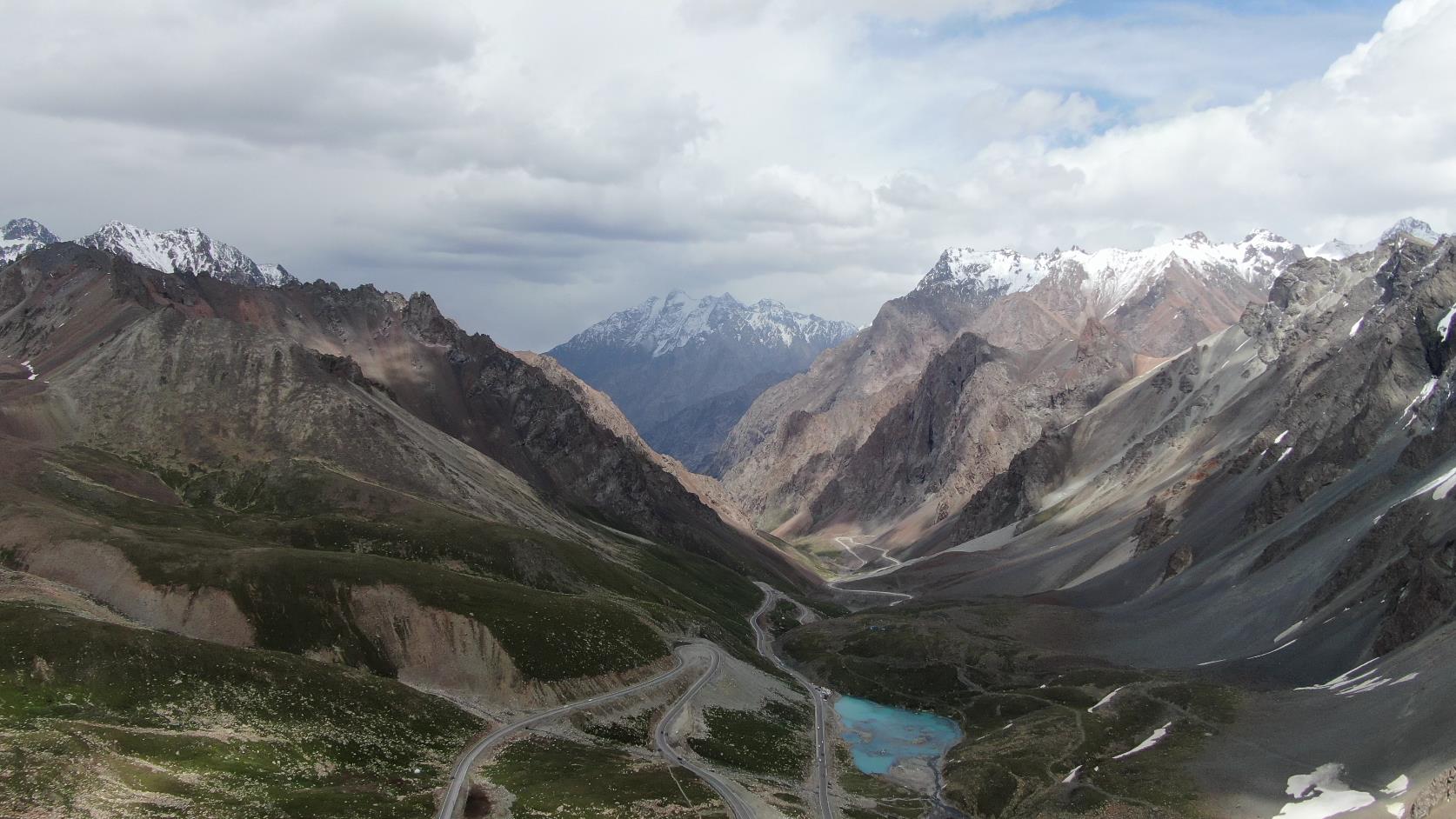 伊犁旅游四月費用_伊犁旅游四月費用多少