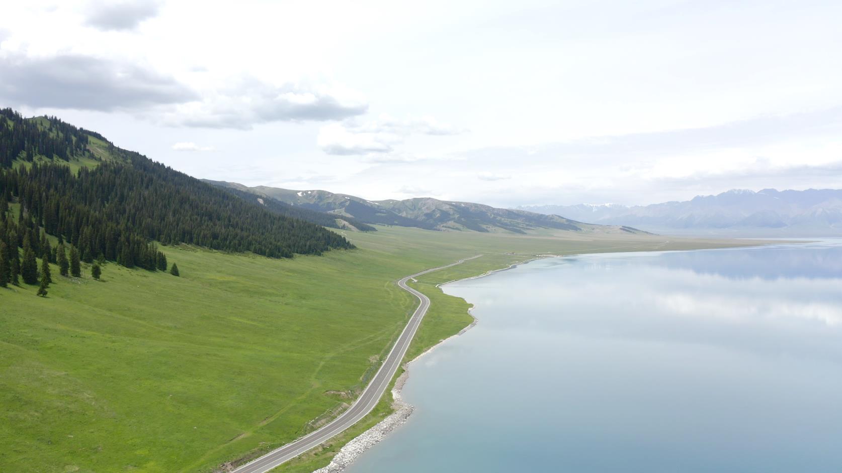 十一月去賽里木湖旅游路線價格_十一去賽里木湖合適嗎