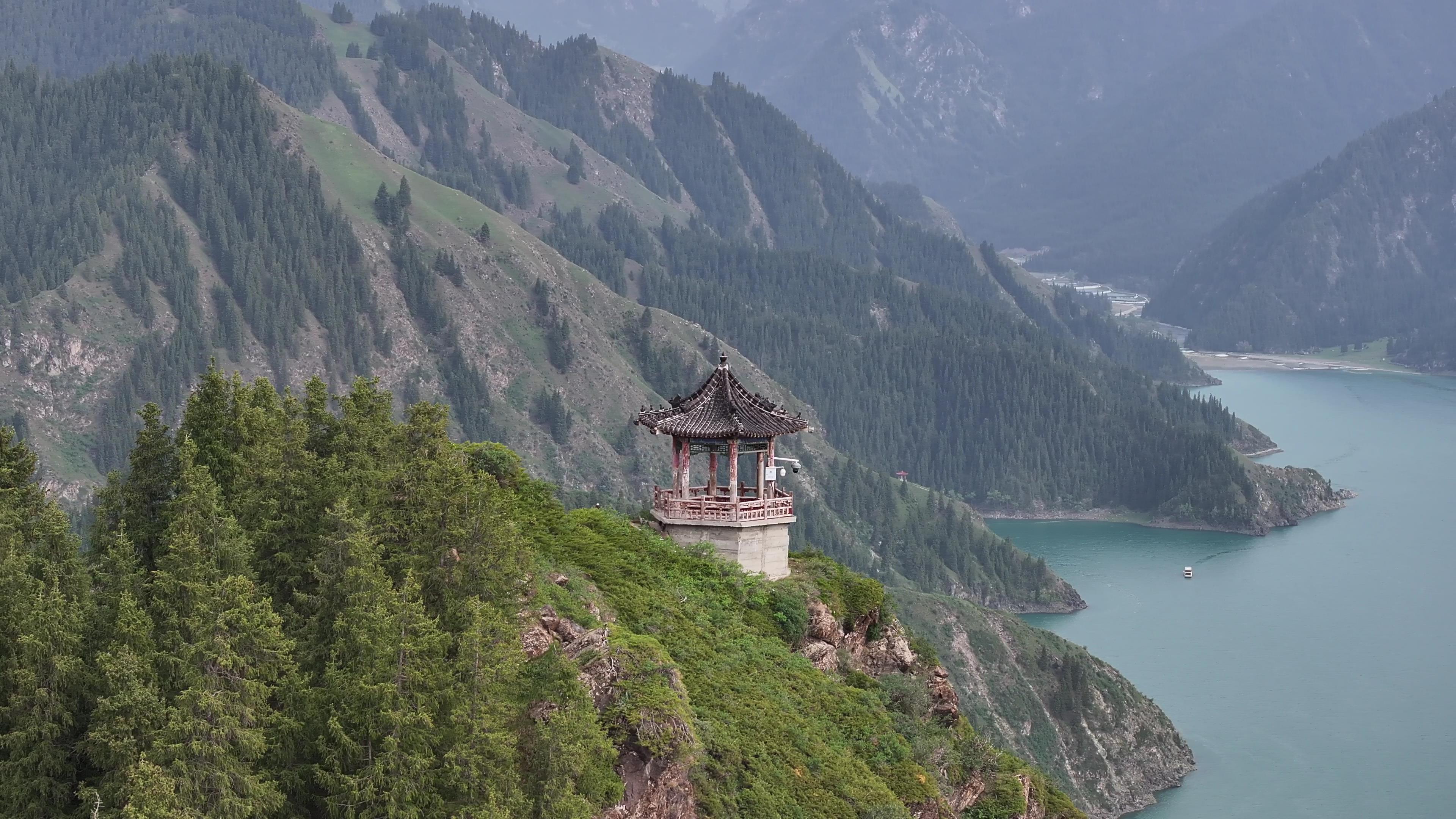 賽里木湖游跟團游報價_賽里木湖旅游團