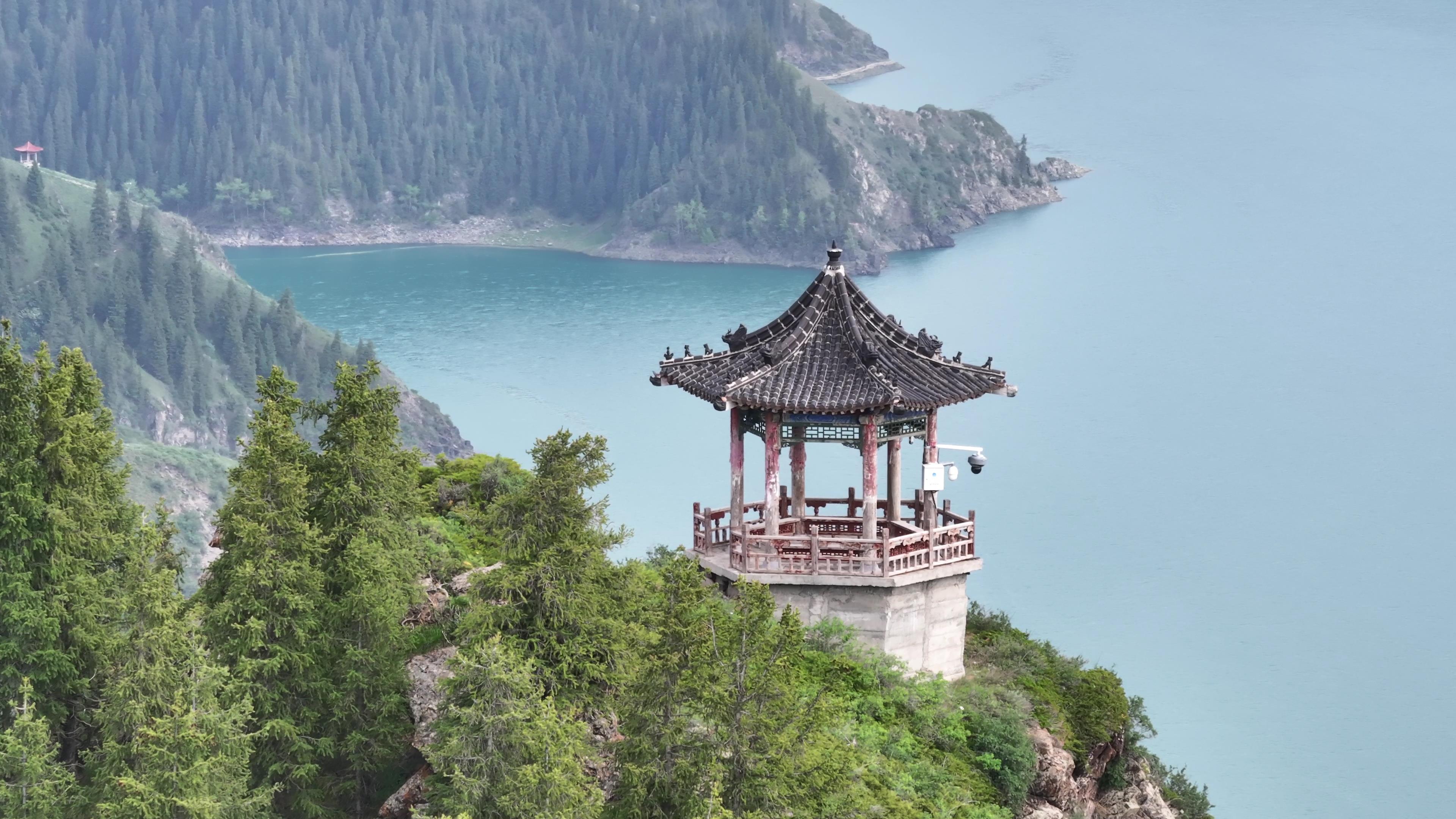 十一月赴賽里木湖旅游價格_十一月的賽里木湖