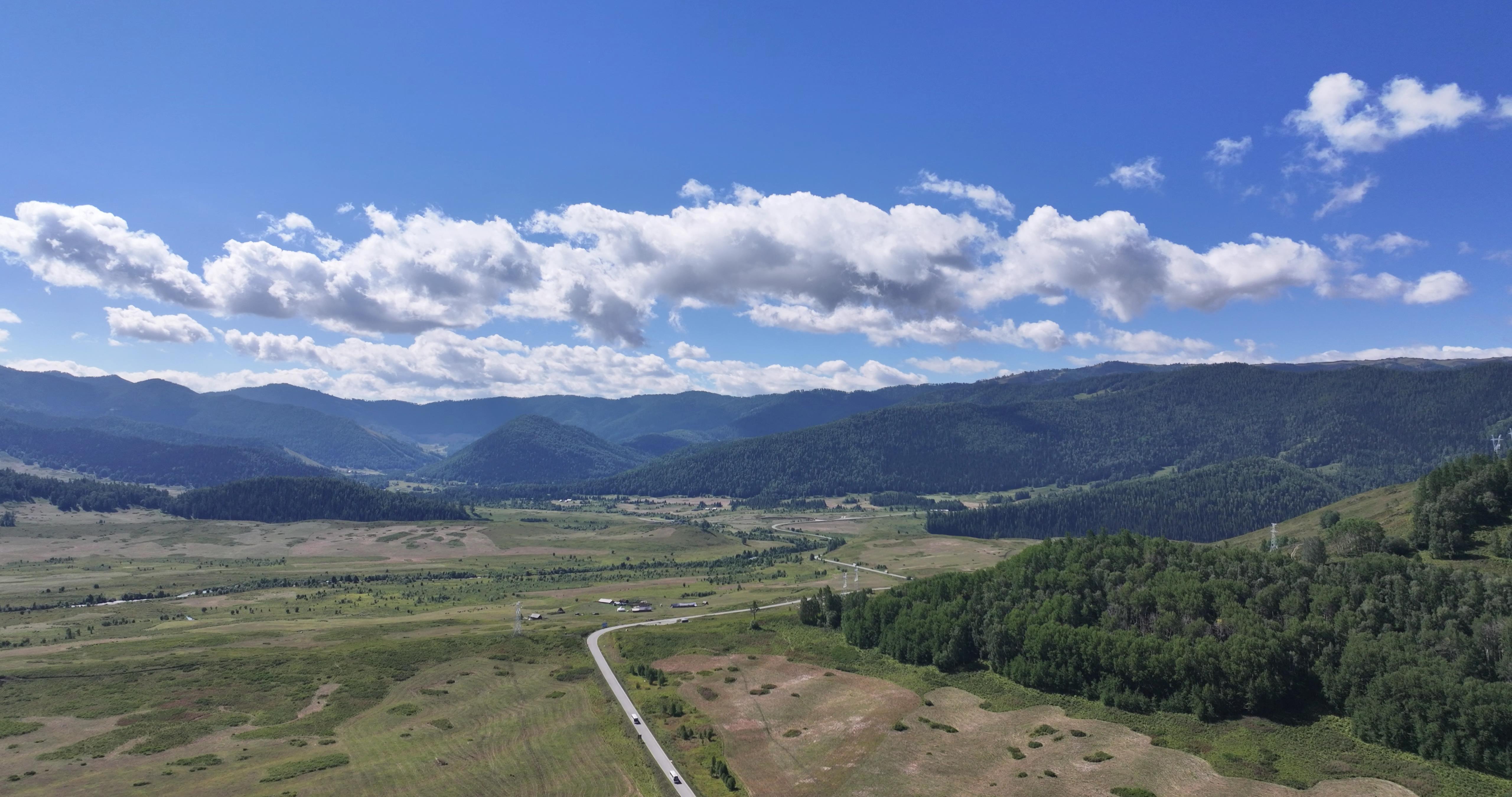 新疆伊犁5月份旅游攻略_新疆伊犁五月旅游