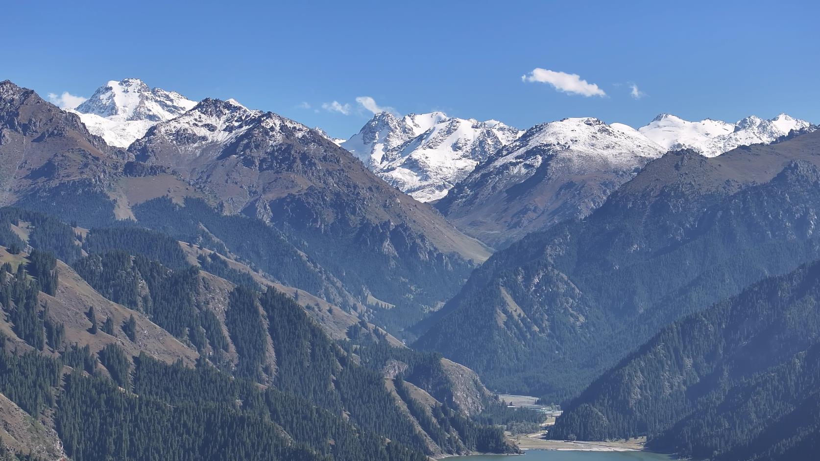 去伊犁旅游的旅行社價格_去伊犁旅游的旅行社價格多少