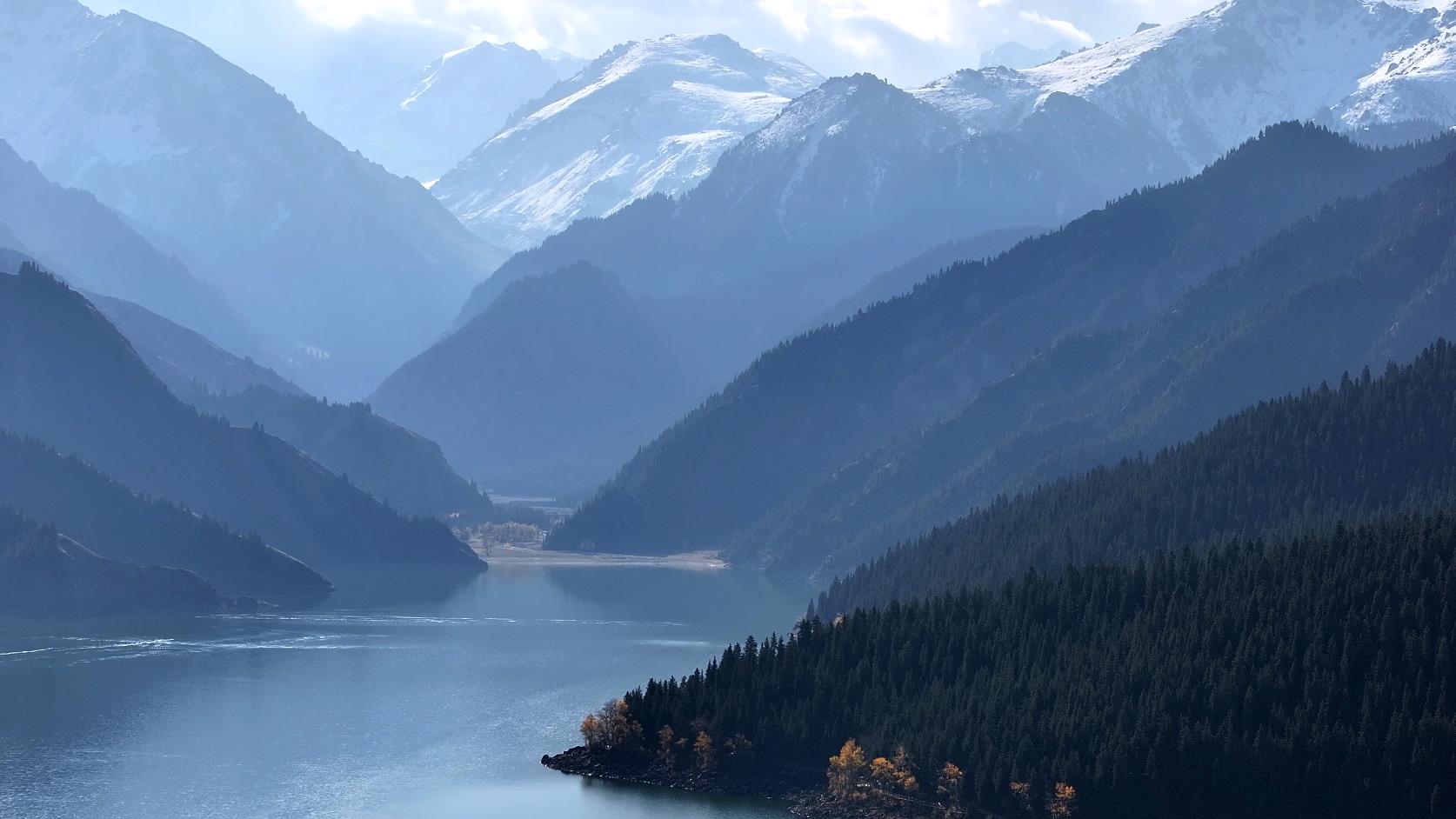 旅游團賽里木湖旅游_賽里木湖跟團