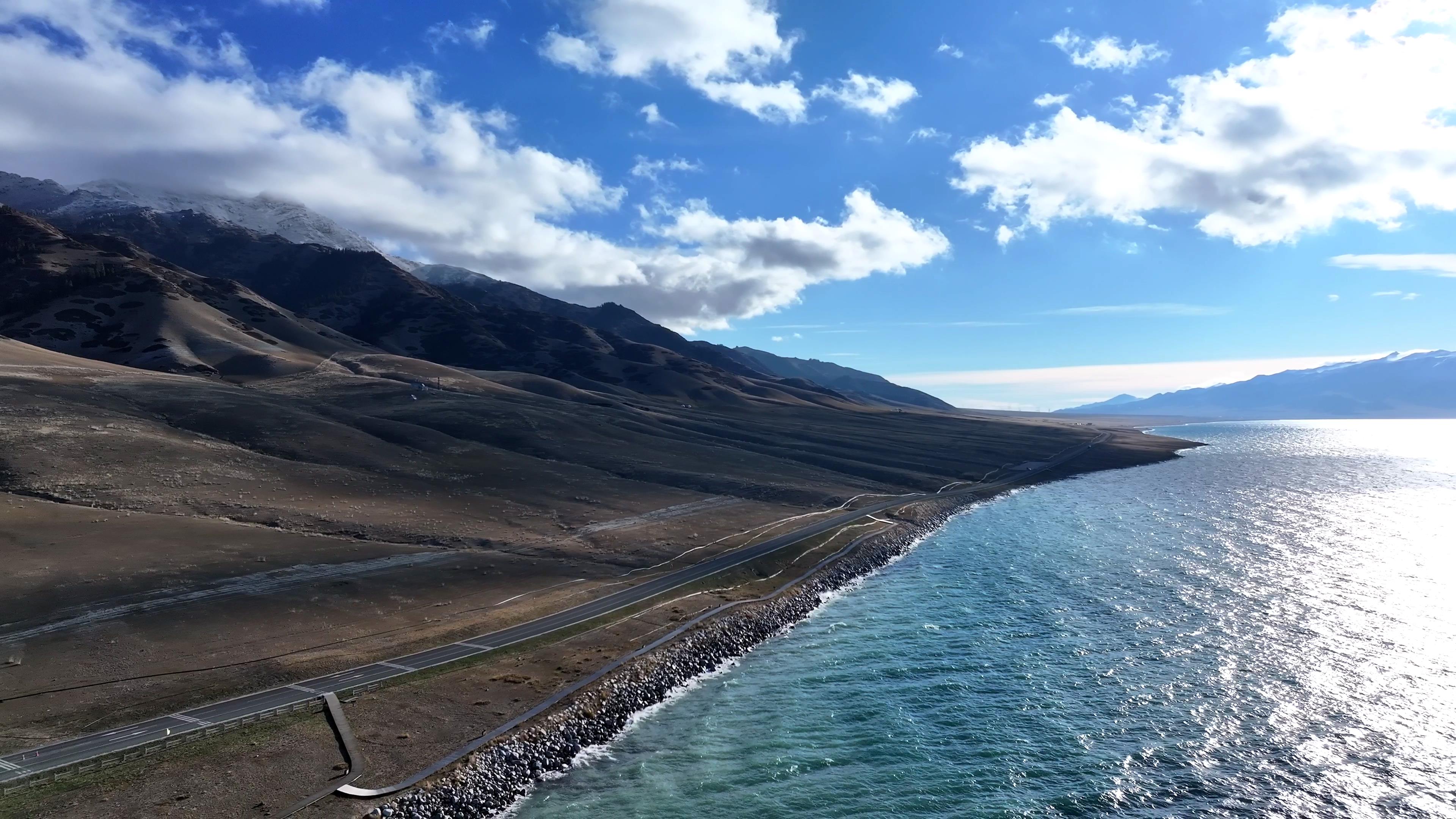 去新疆的跟團旅游價格_去新疆的跟團旅游價格多少