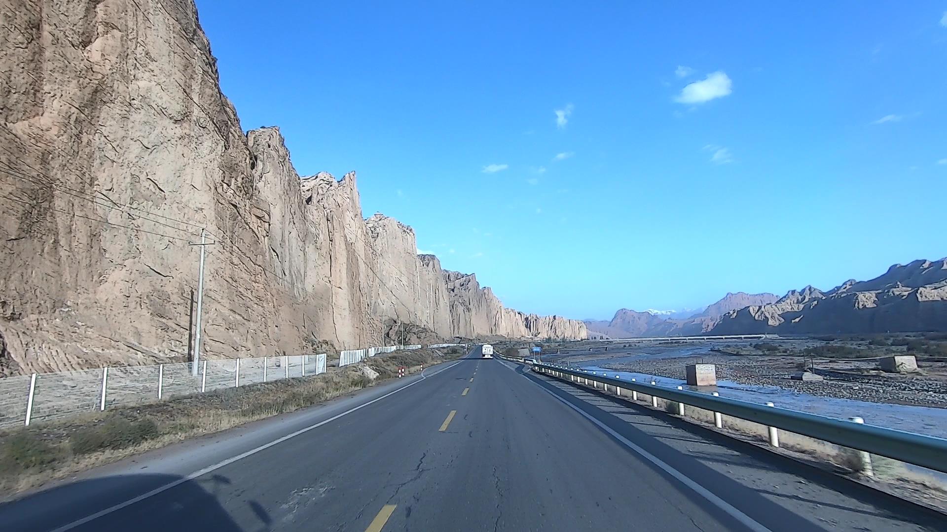 新疆跟團旅游錢_新疆跟團旅游錢多少