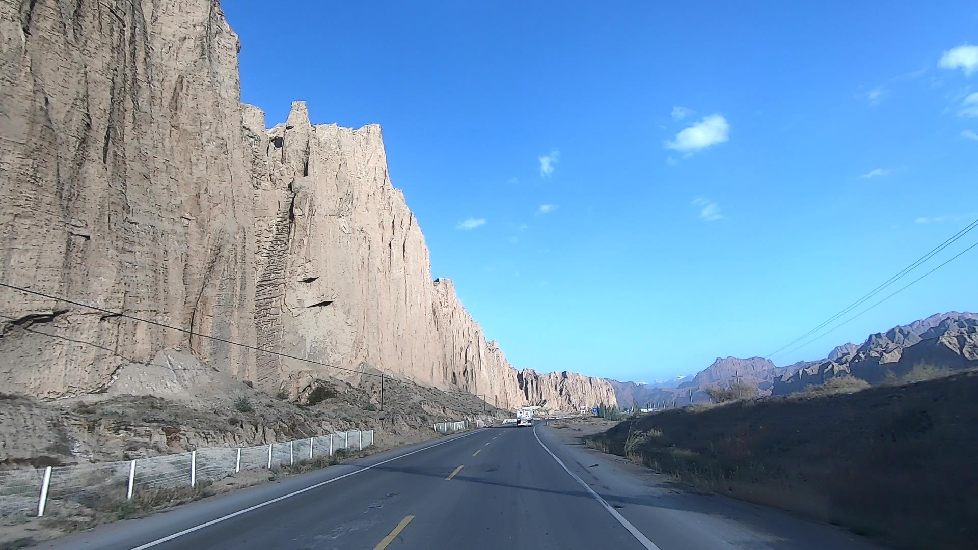 新疆旅游一月多少錢_新疆旅游一月多少錢啊