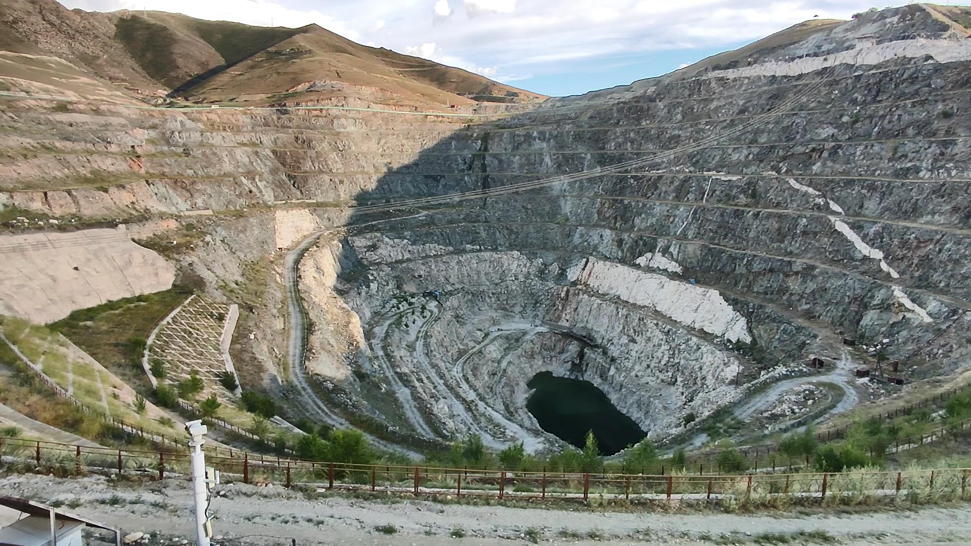 六月份新疆南疆跟團旅游費用_新疆跟團旅游報價