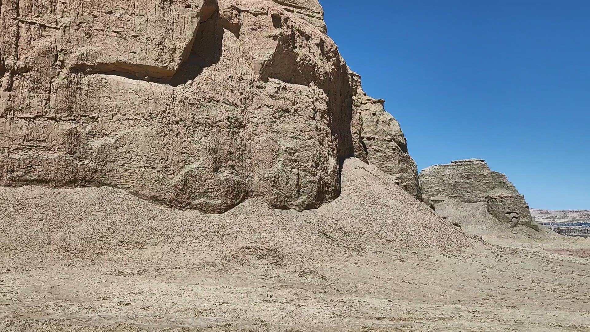 十月去新疆北疆旅游團費用_新疆北部旅游十天的價格