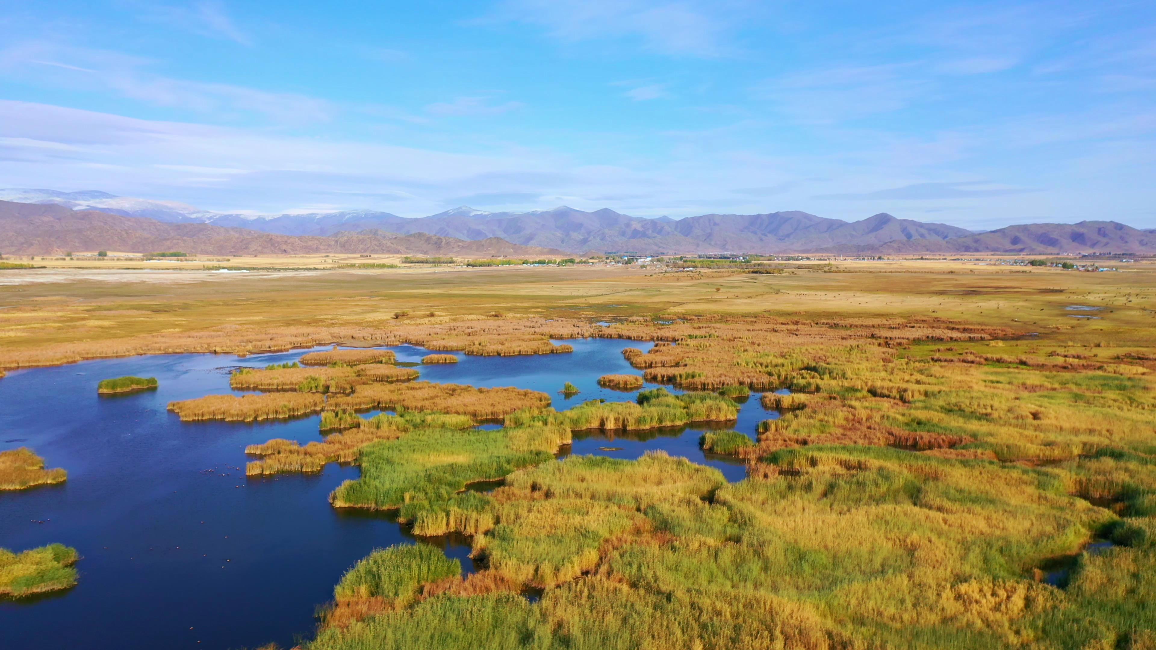 10月新疆旅游最佳路線_10月新疆旅游最佳路線是什么