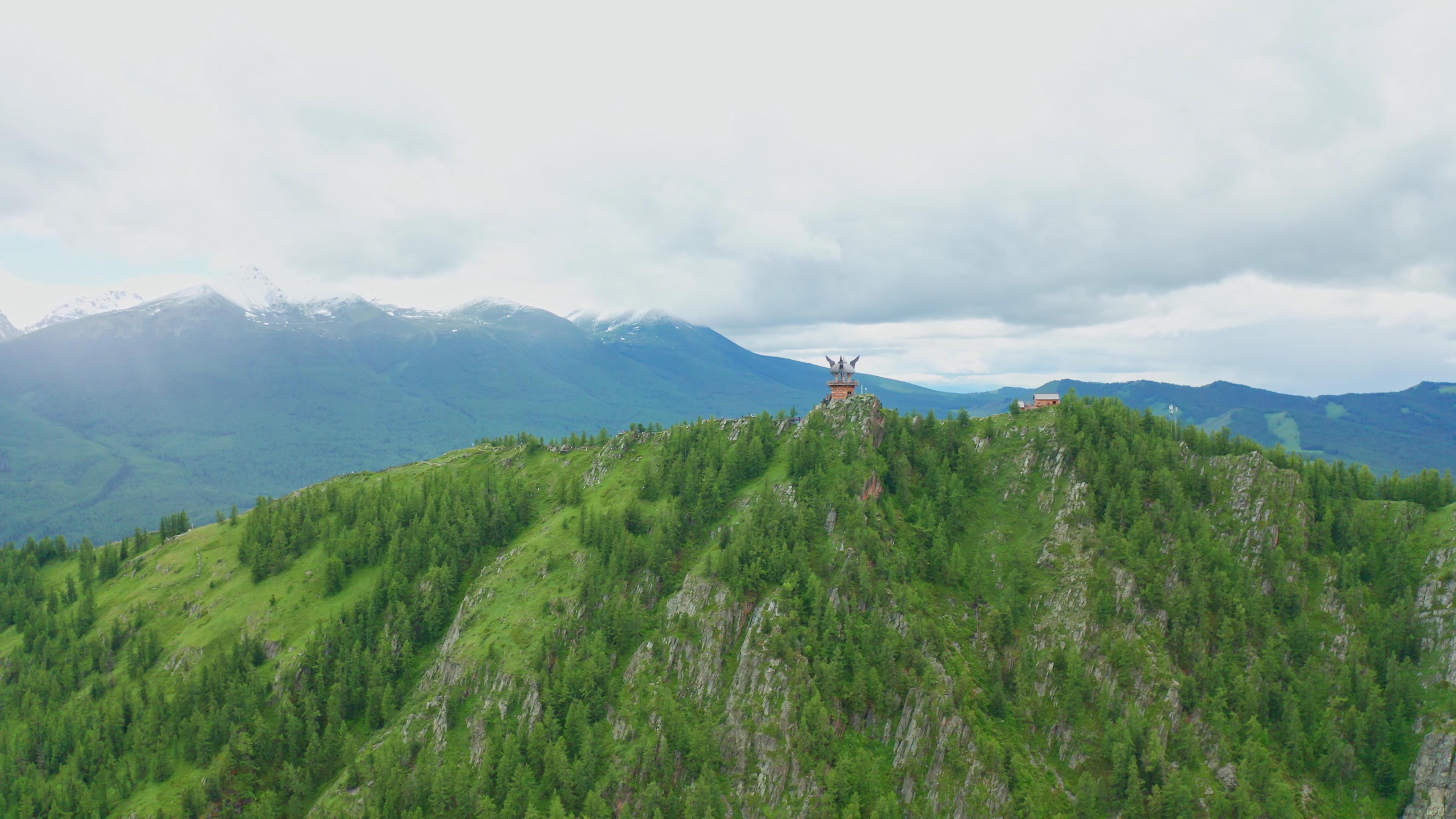 從鞍山到新疆平均每人費用多少錢旅游_鞍山到新疆自駕游攻略