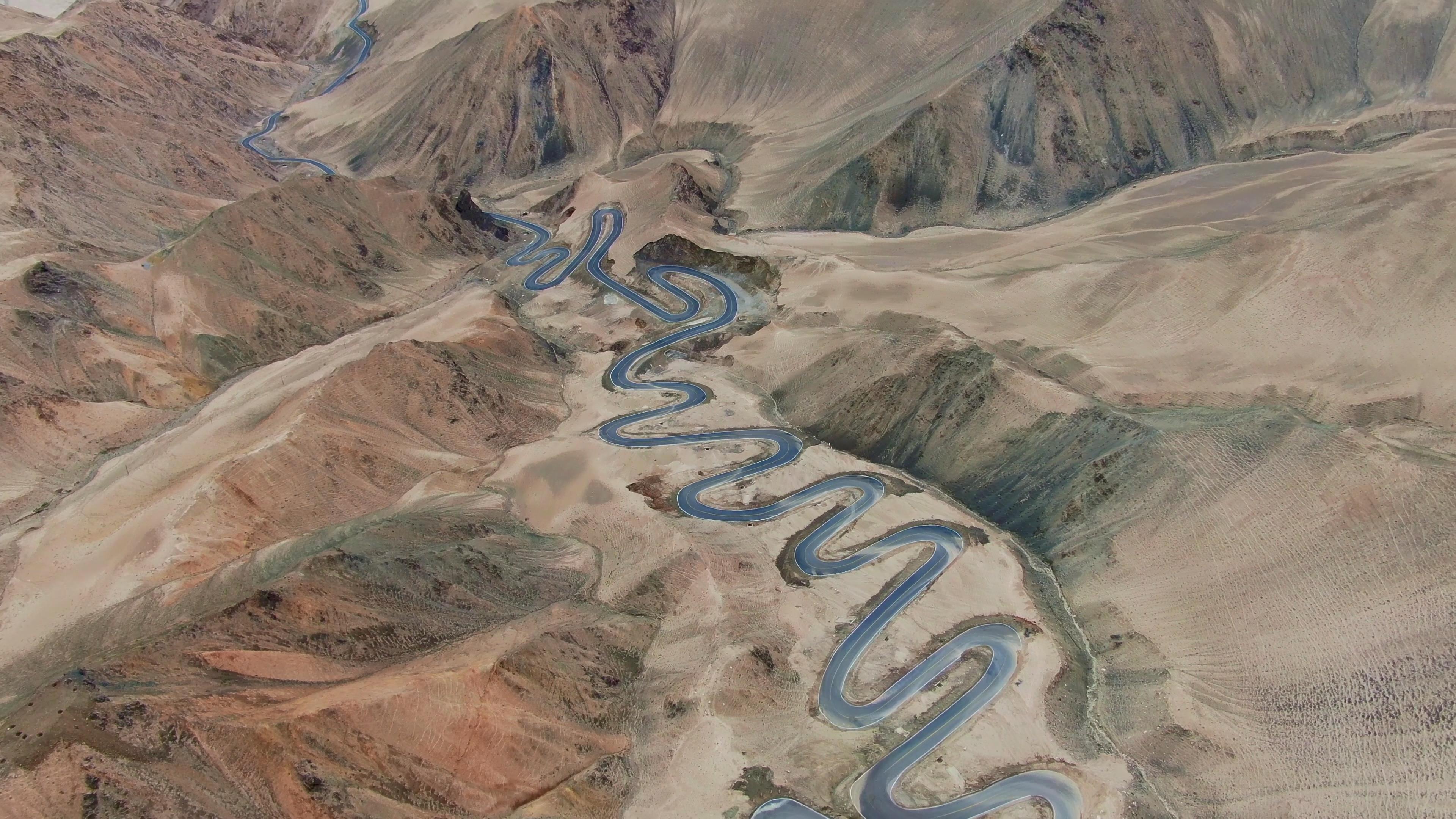 伊犁新疆當地參團旅游_新疆伊犁旅游團隊