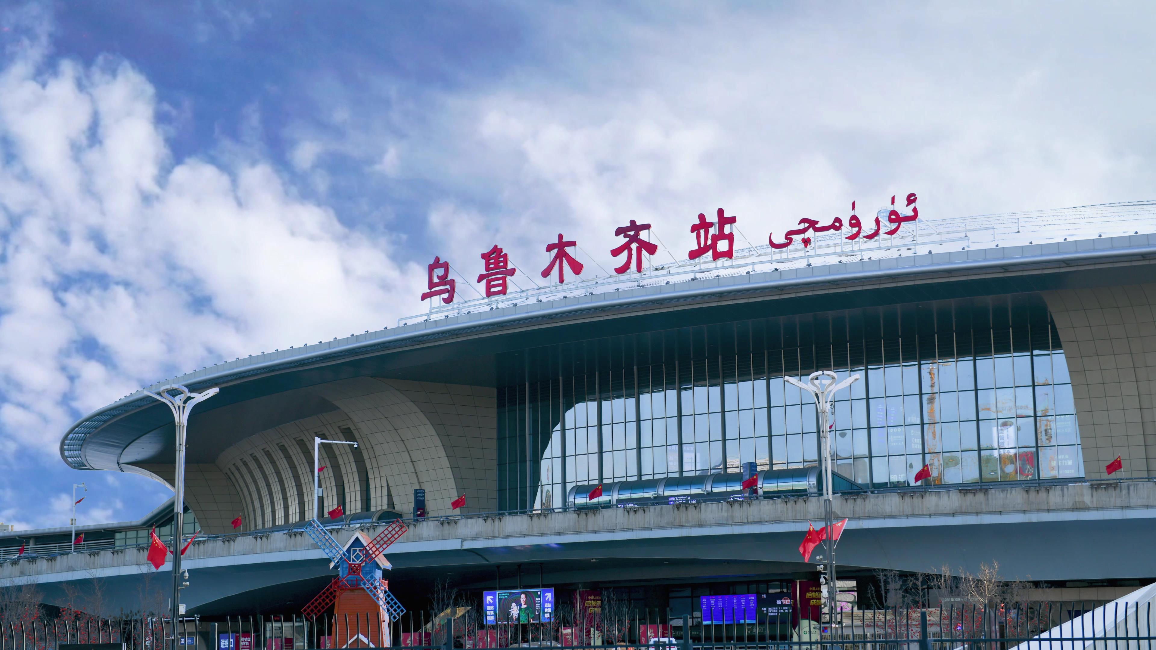 伊犁包車一日游價格_伊犁包車一日游價格多少