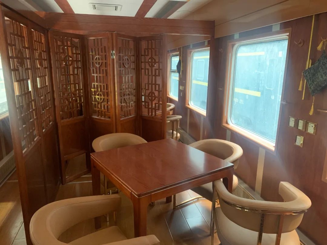 崑崙號新疆旅遊列車:怎麼買票、價格及報名方式全解析 配圖1