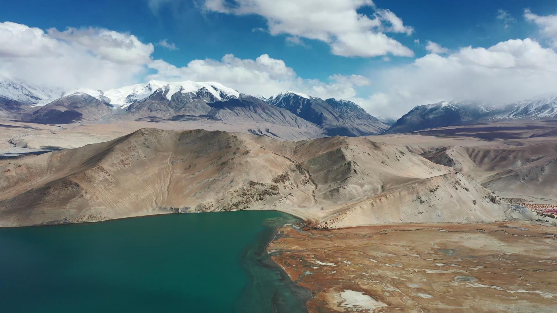 Customized Exclusive Xinjiang Travel Itinerary丨Urumqi Custom Car Rental with Driver Service丨Transparent Pricing with Reliable Travel Agency Booking - Part 1 Image 3