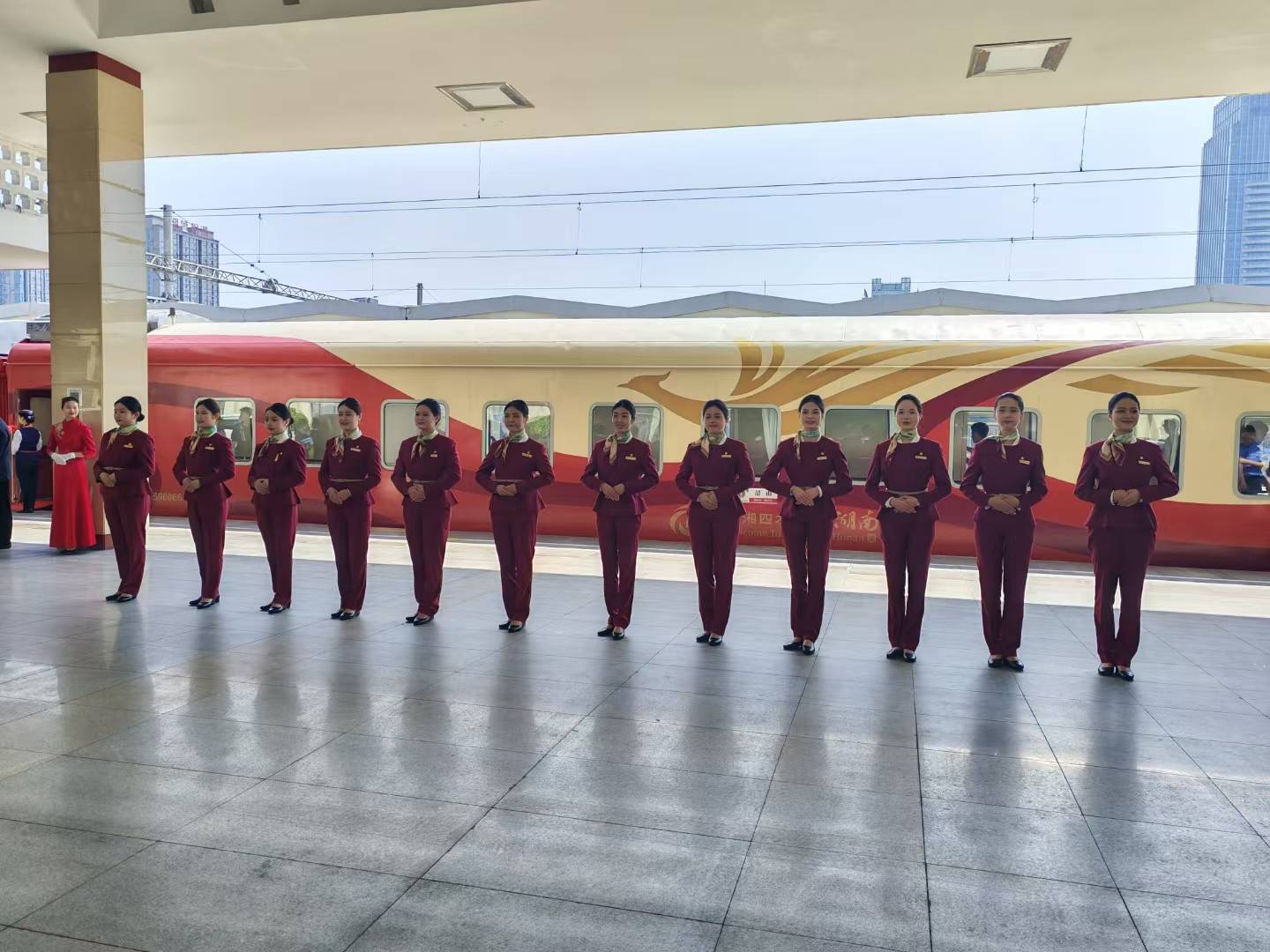 新南方快車訂票官網價格查詢與訂票諮詢指南 配圖2