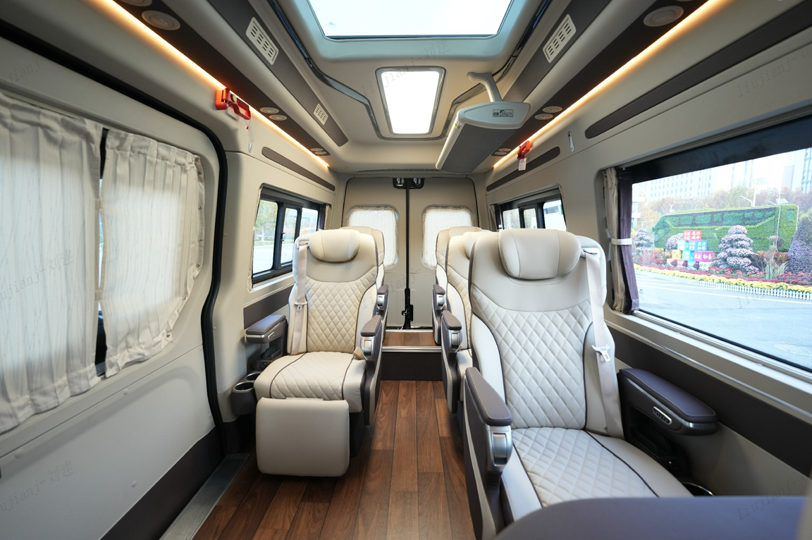 2026年新疆定製用車多少錢一天? 新疆定製用車一般多少錢 配圖4