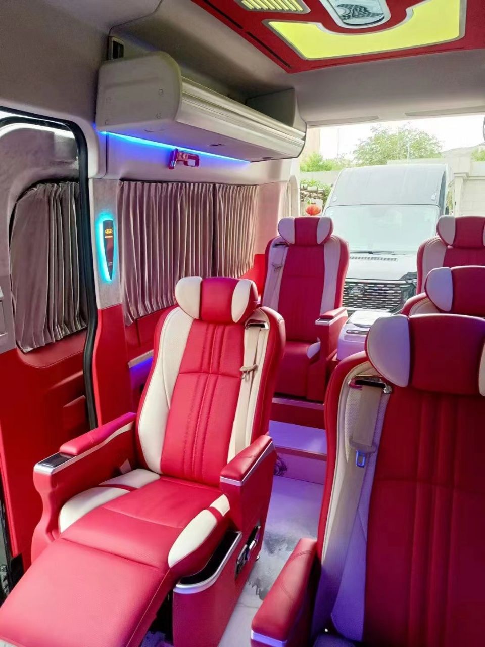 新疆正規營運定製用車 公司 配圖4