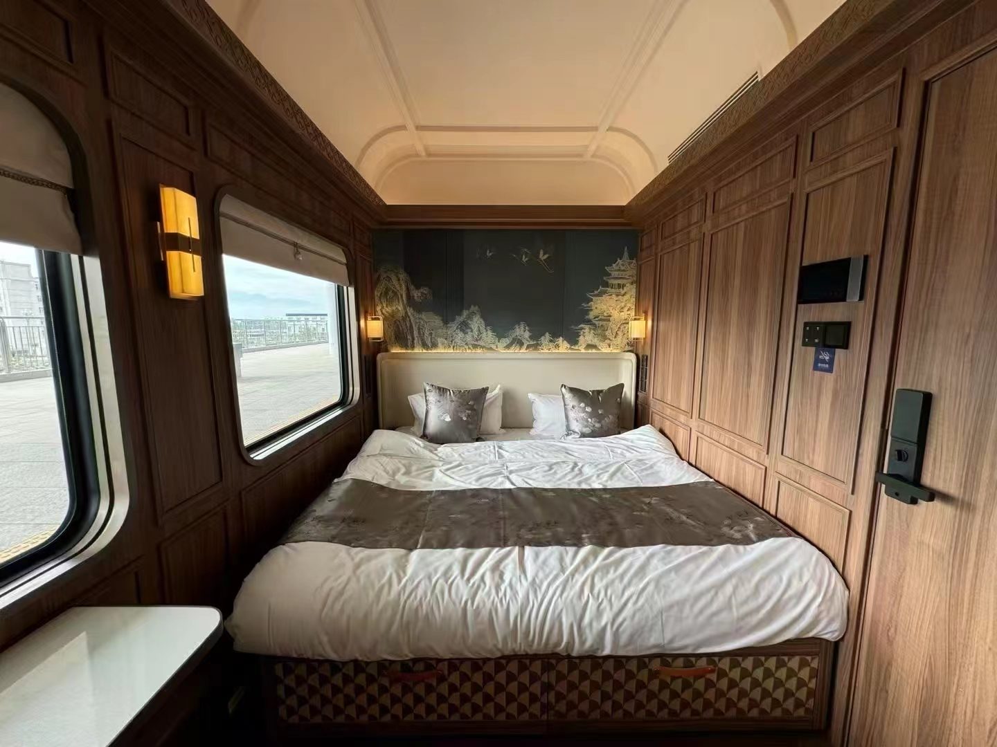 熊貓專列成都號安靖站發車，夜行晝遊暢覽新疆南北疆全景 配圖3