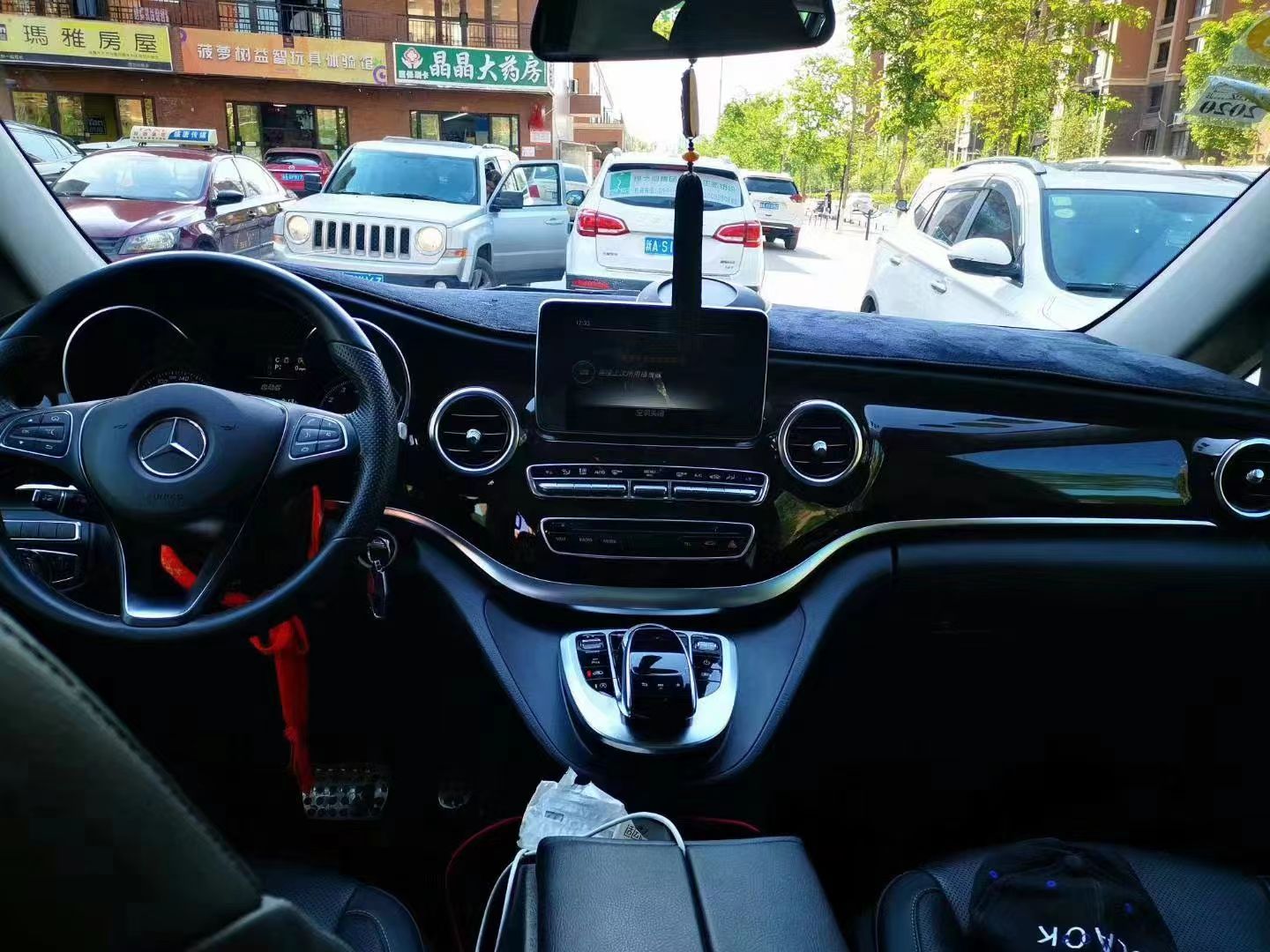 伊犁定製用車怎麼找靠譜的伊犁薰衣草季?7座商務車全解析+價格表_推薦線路多少錢費用價格 配圖5