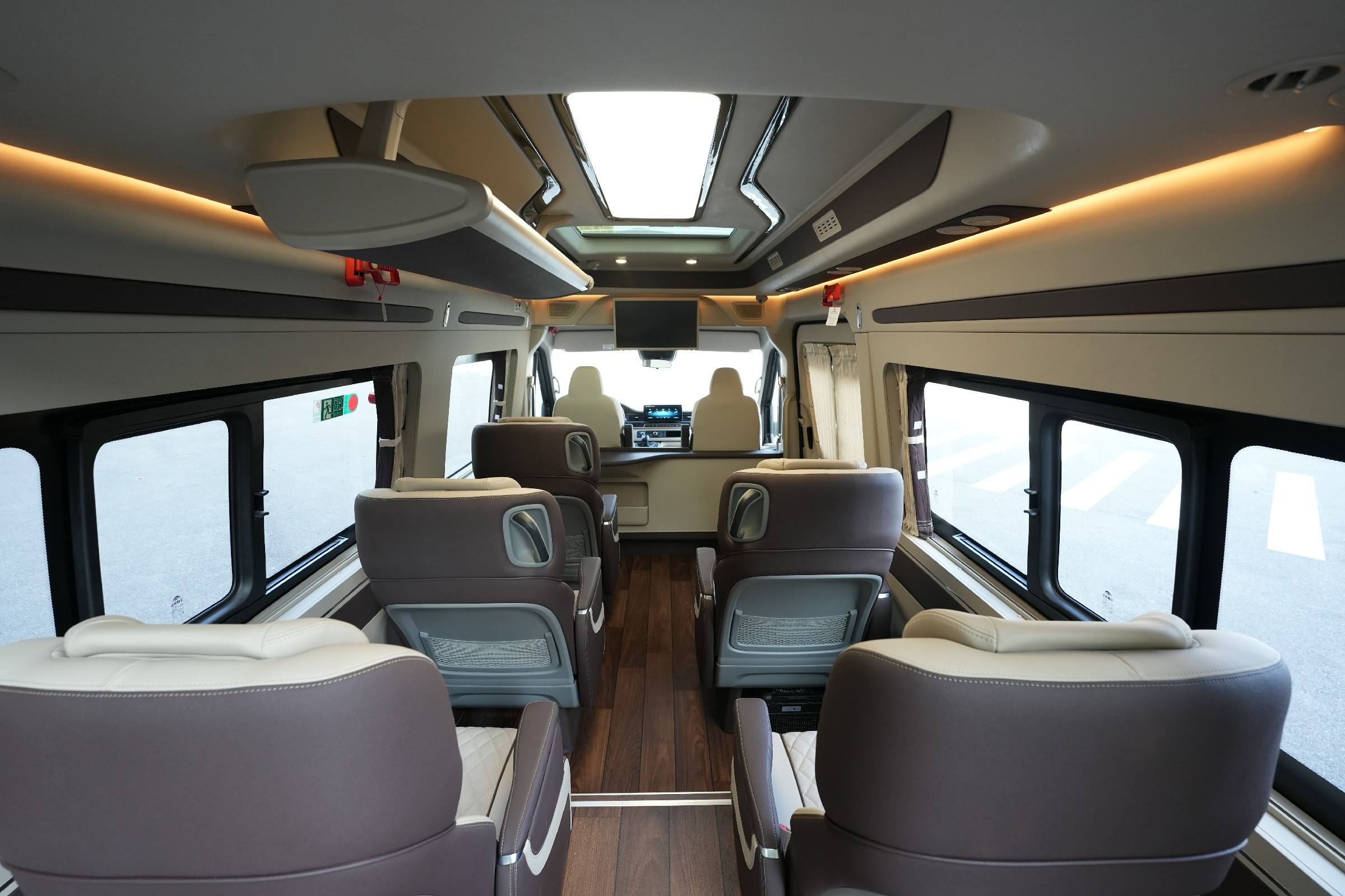 北疆旅遊定製用車拼車划算嗎?旅行社定製用車價格實拍_推薦線路多少錢費用價格 配圖1