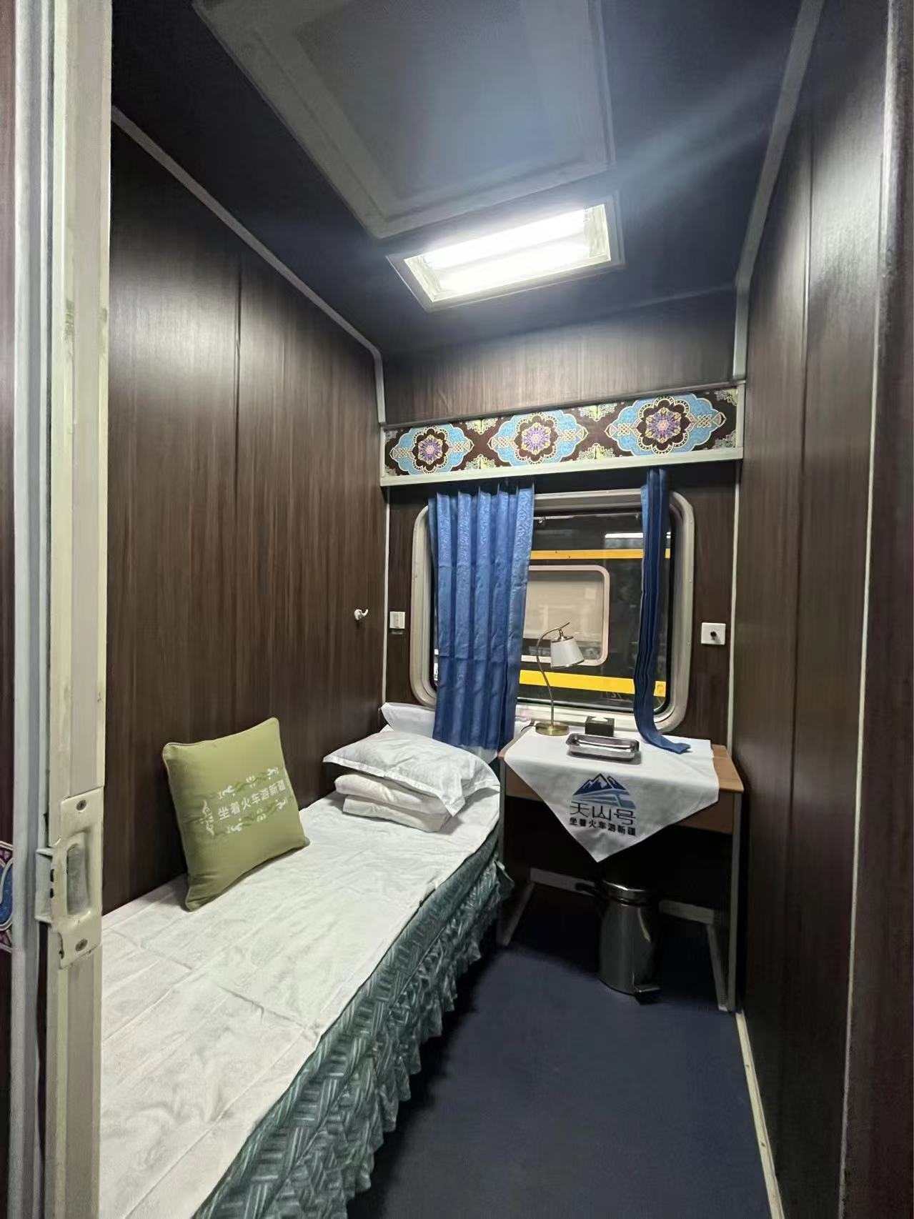 崑崙號專列14日遊新疆南北疆全景:喀什伊犁庫車吐魯番喀納斯路線時刻表 配圖1
