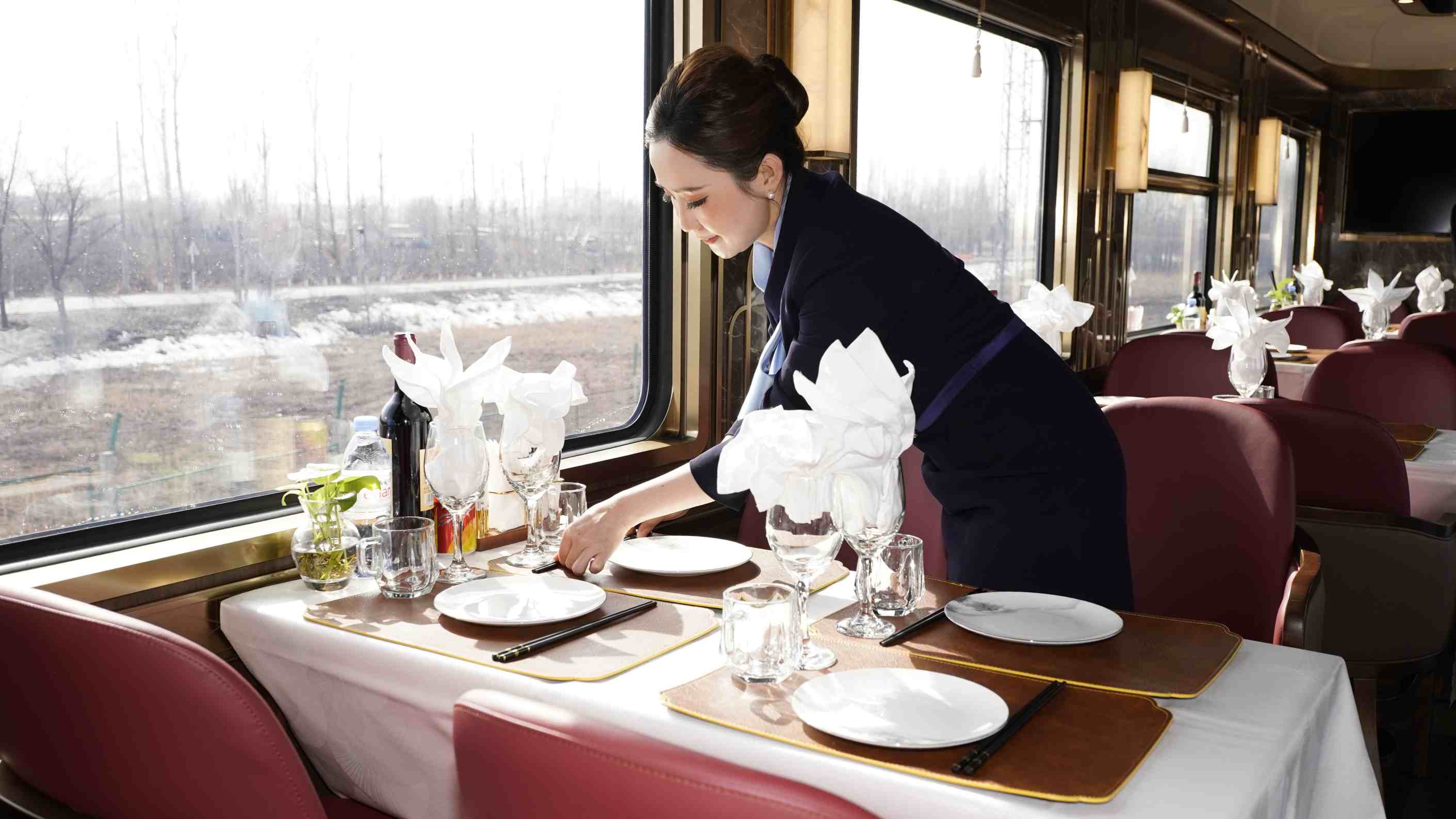 新東方快車雪蓮號豪華旅遊專列：南北疆全景慢遊，絲路移動宮殿體驗 配圖5