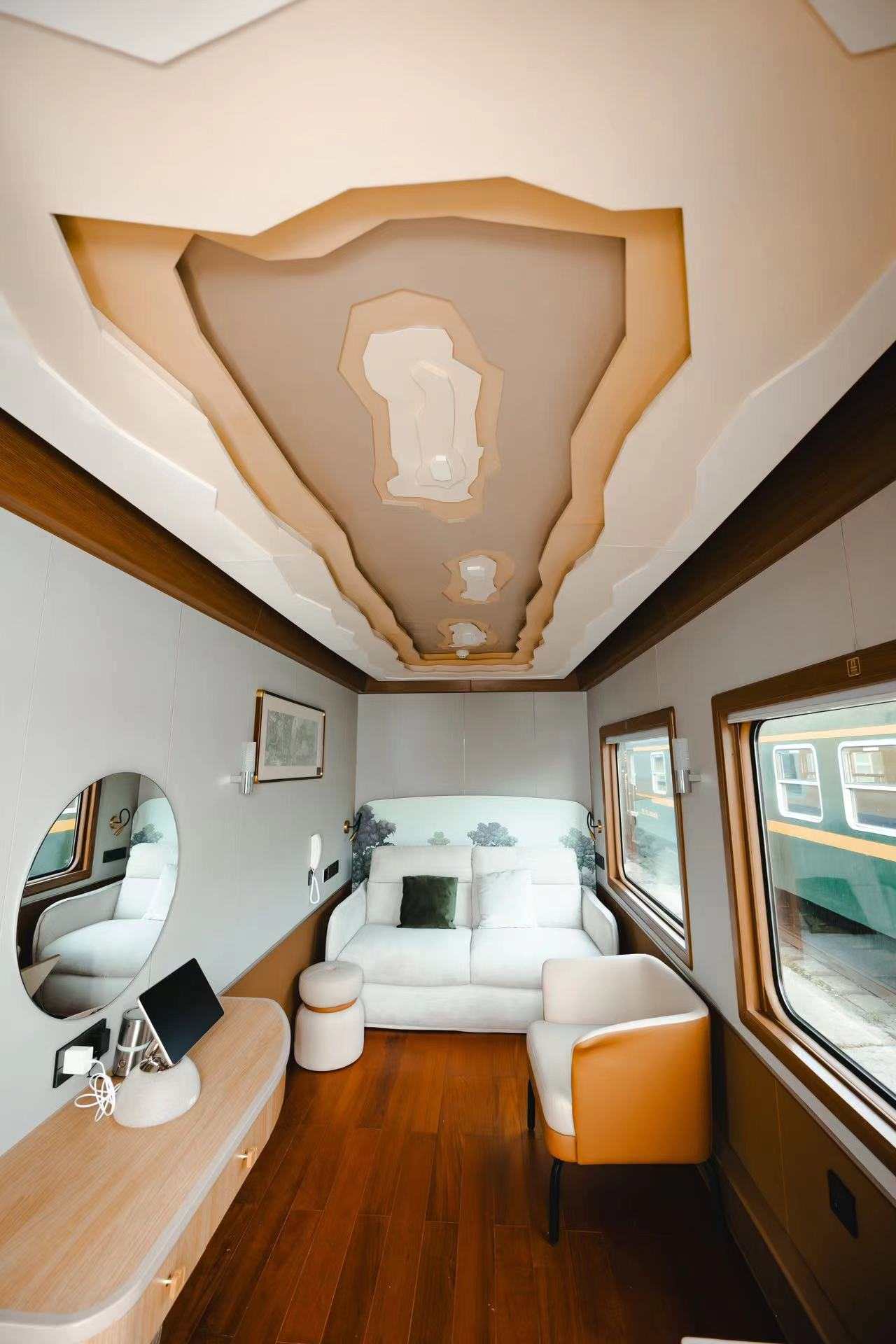 Highlights of the Lancang-Mekong Train Journey _ Panoramic Travel and Booking Methods _ Lancang-Mekong Railway _ Lancang-Mekong Airlines Baidu Encyclopedia Image 1