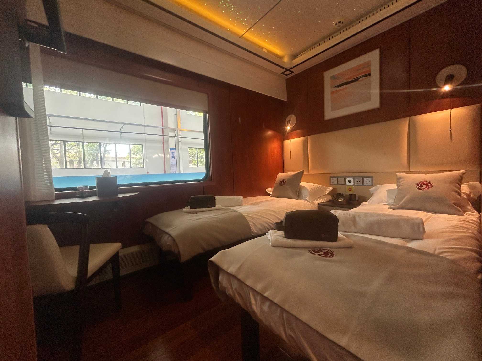 新南方快車瀟湘號購票後如何開具旅遊服務發票?流程與注意事項全解析 配圖3