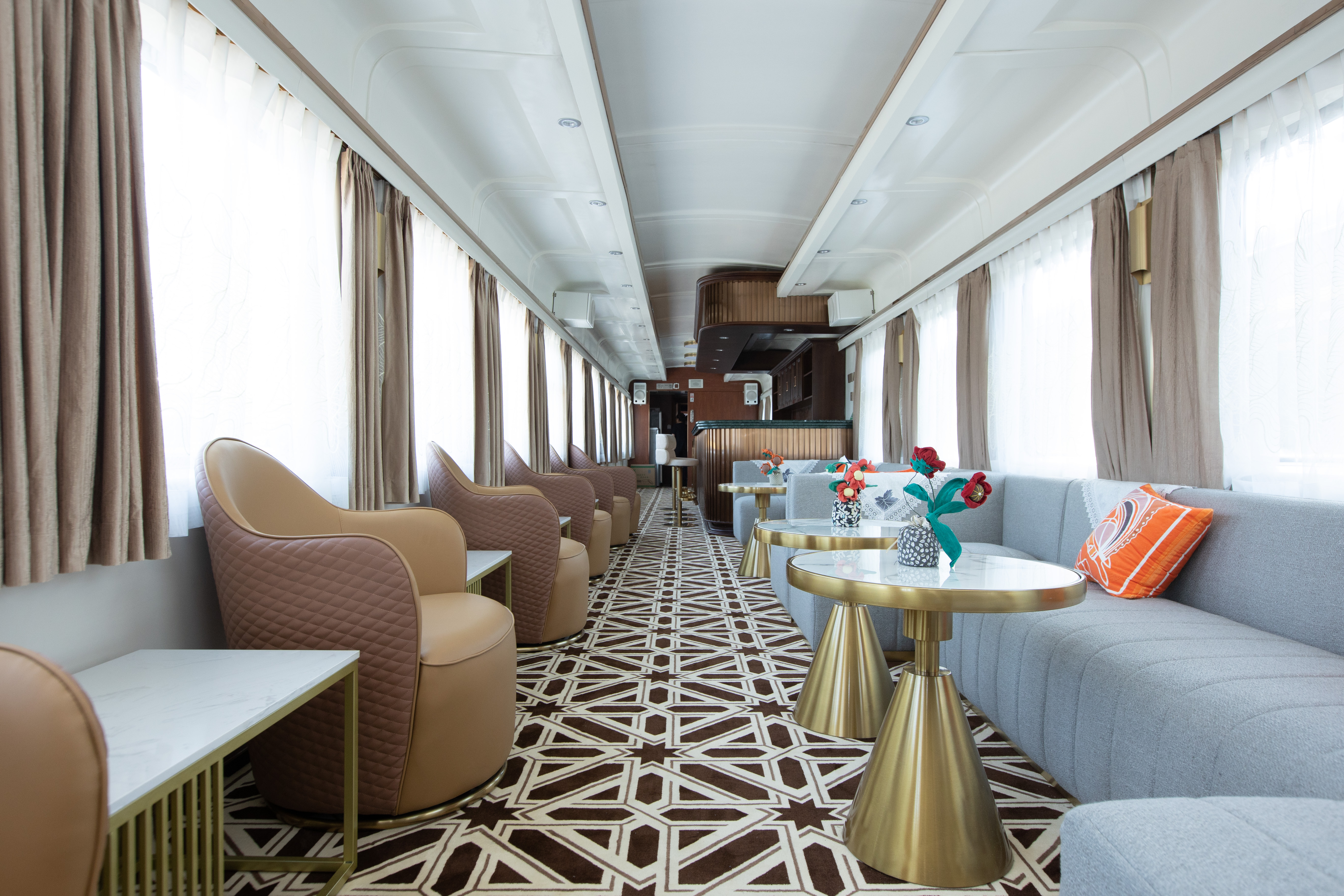 2025 New Oriental Express Luxury Tourist Train Departure Dates and Ticket Prices